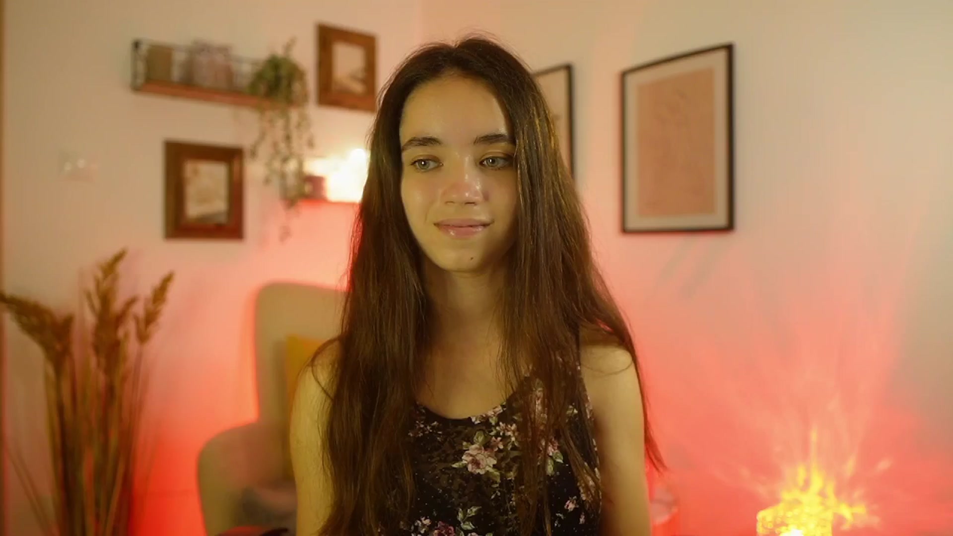 Gallery image thumbnail from Gia_Paige18's myfreecams stream on, 09/10/2025, 12:48 image 6 of 20