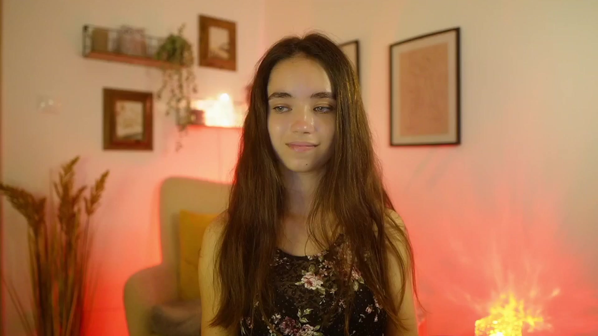 Gallery image thumbnail from Gia_Paige18's myfreecams stream on, 09/10/2025, 12:48 image 7 of 20