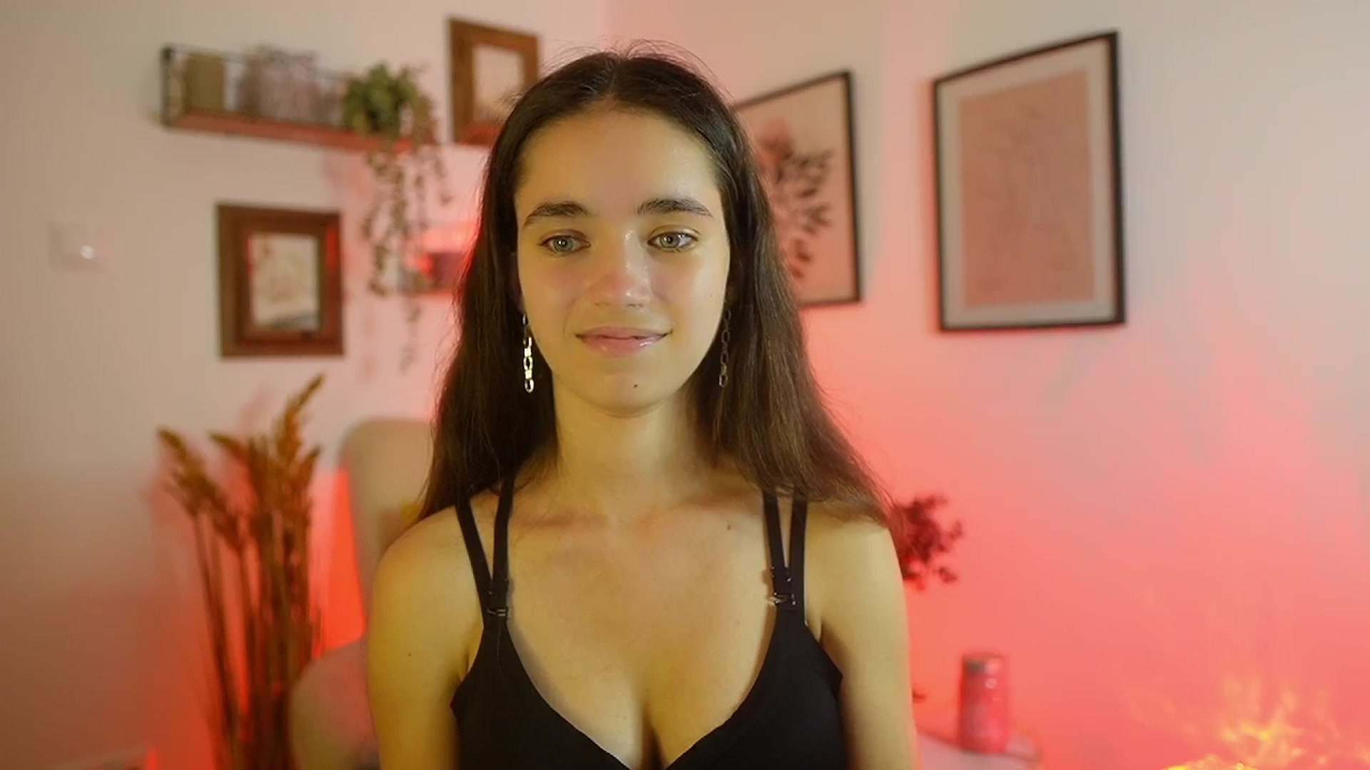 Gallery image thumbnail from Gia_Paige18's myfreecams stream on, 09/11/2025, 17:55 image 17 of 20