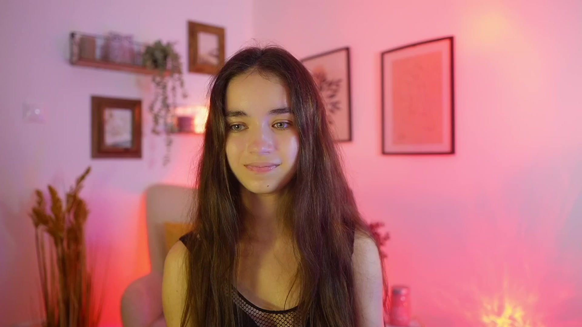 Gallery image thumbnail from Gia_Paige18's myfreecams stream on, 09/14/2025, 11:35 image 17 of 20