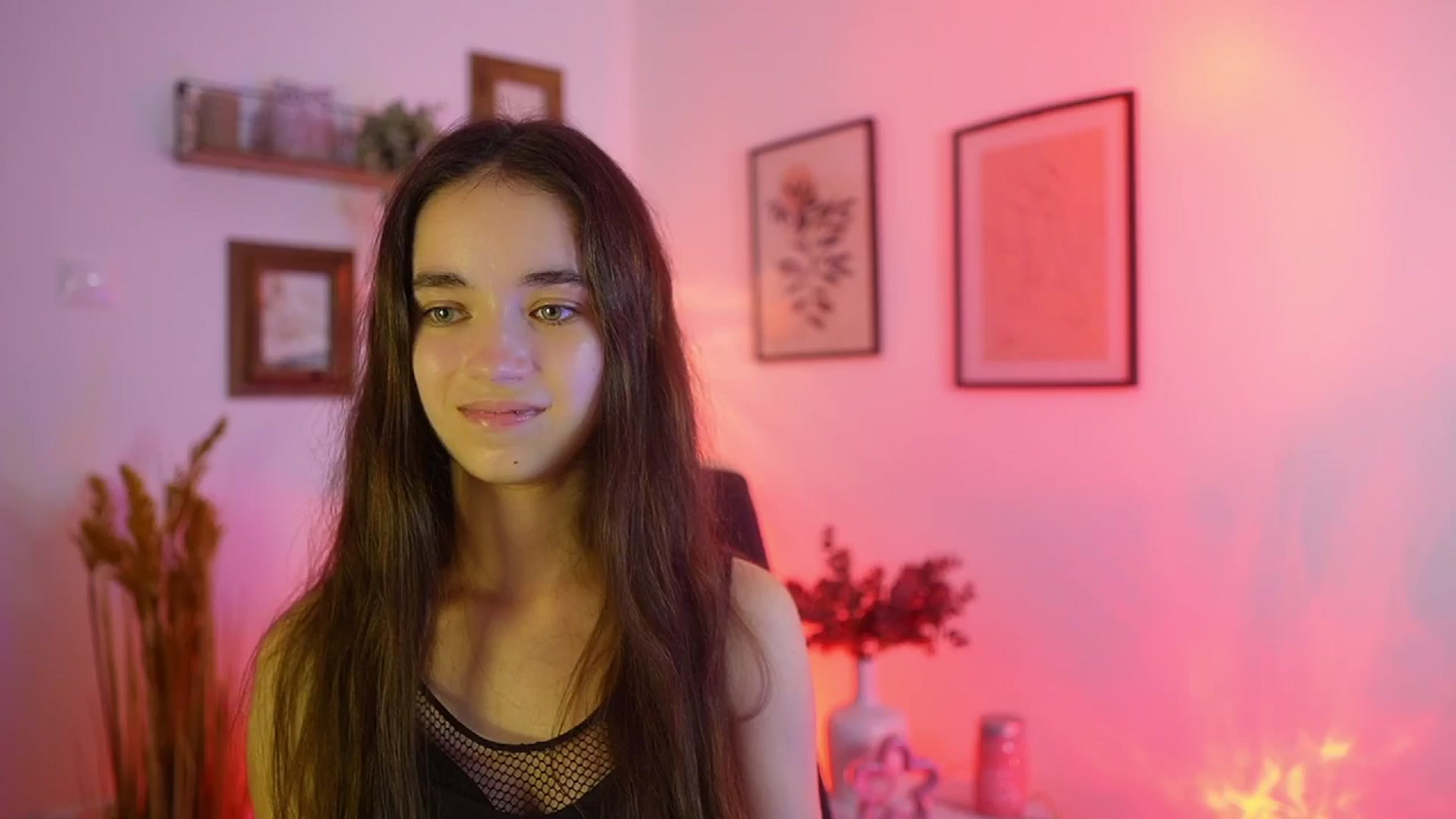 Gallery image thumbnail from Gia_Paige18's myfreecams stream on, 09/14/2025, 12:29 image 13 of 20