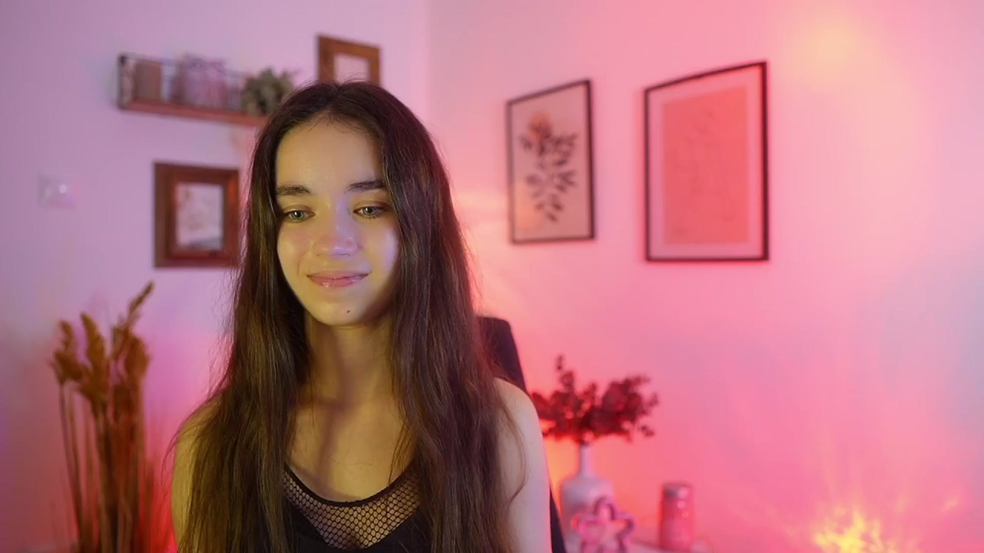 Gallery image thumbnail from Gia_Paige18's myfreecams stream on, 09/14/2025, 12:29 image 15 of 20