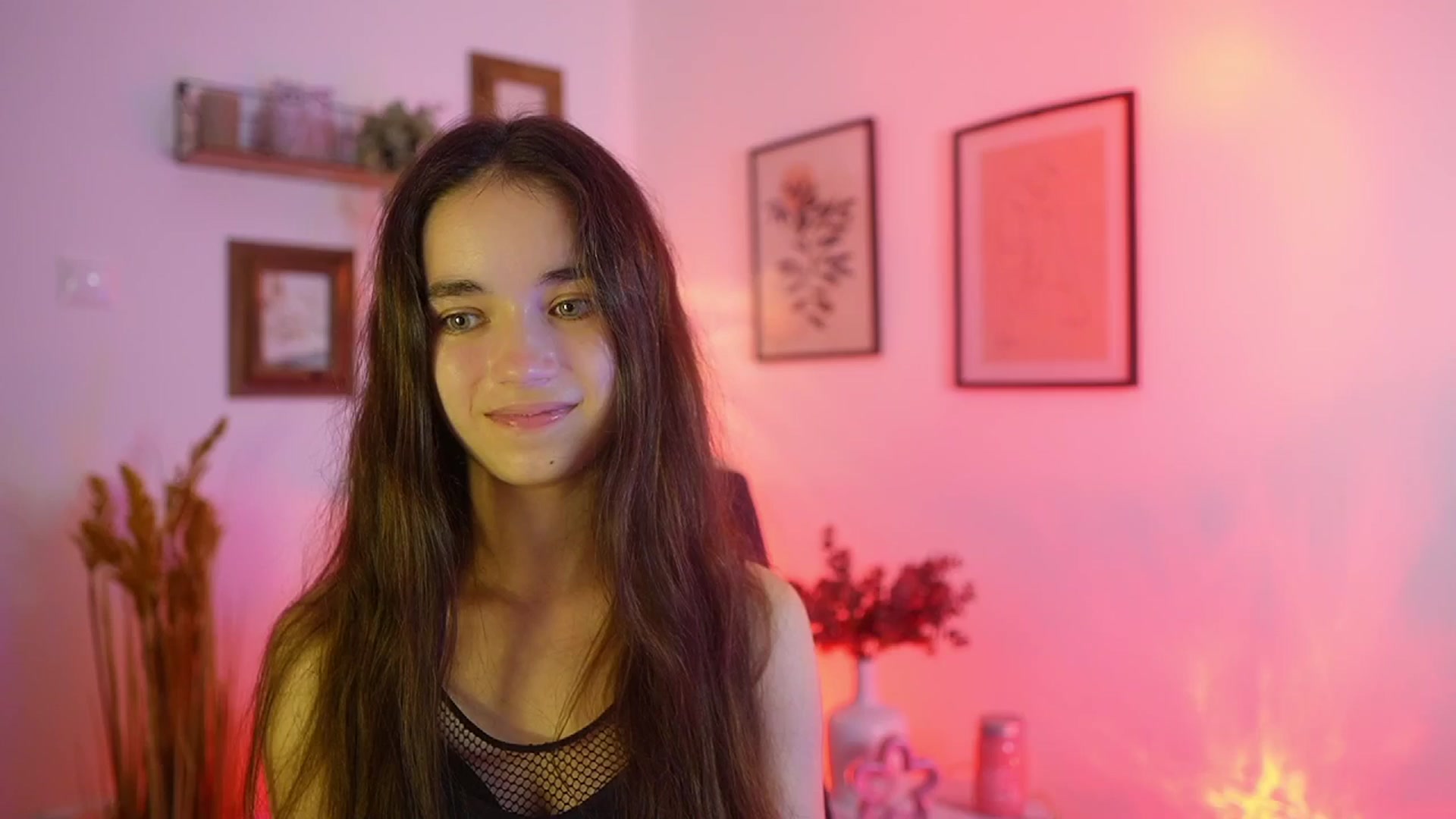 Gallery image thumbnail from Gia_Paige18's myfreecams stream on, 09/14/2025, 12:29 image 10 of 20
