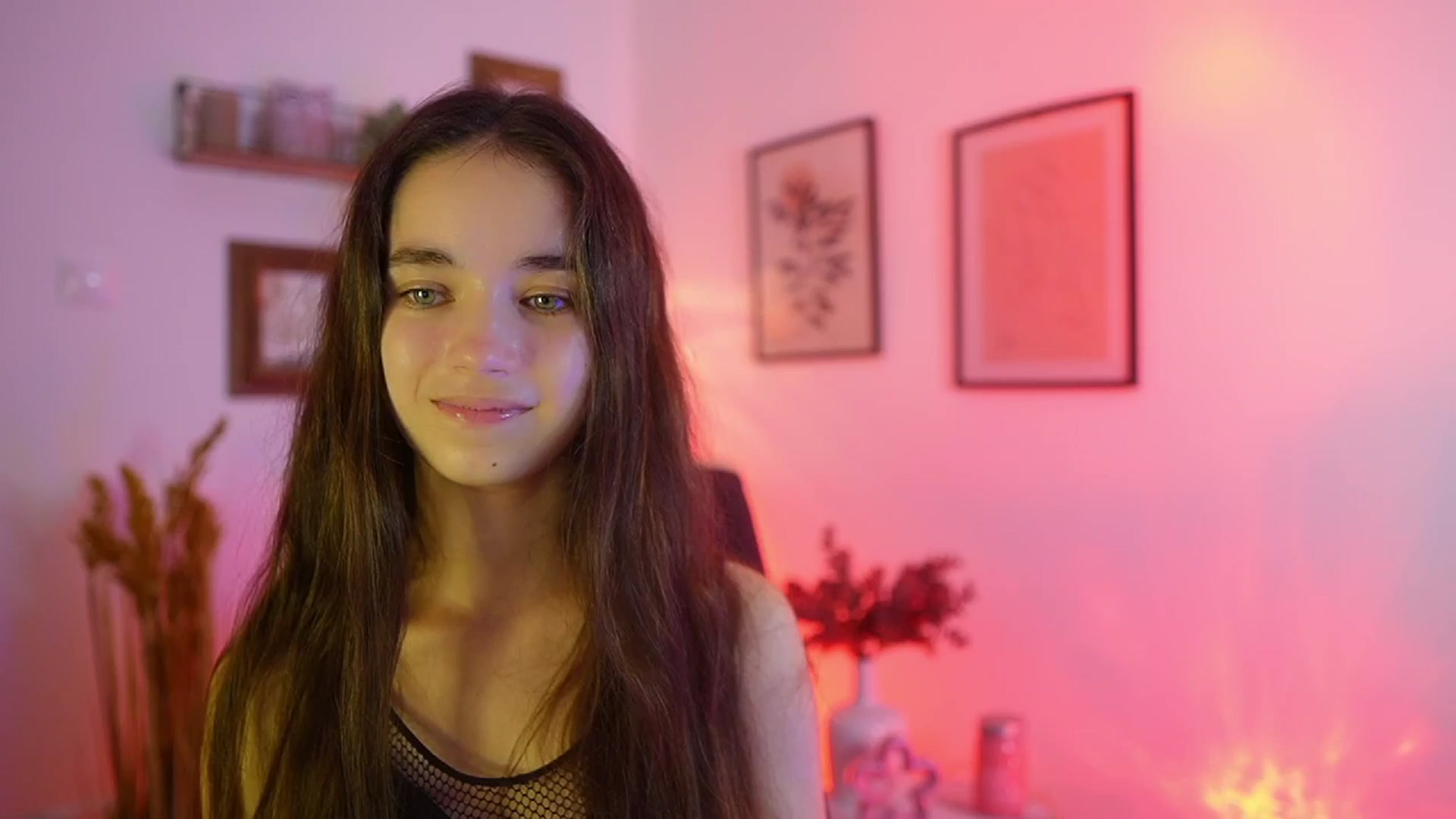 Gallery image thumbnail from Gia_Paige18's myfreecams stream on, 09/14/2025, 12:29 image 8 of 20