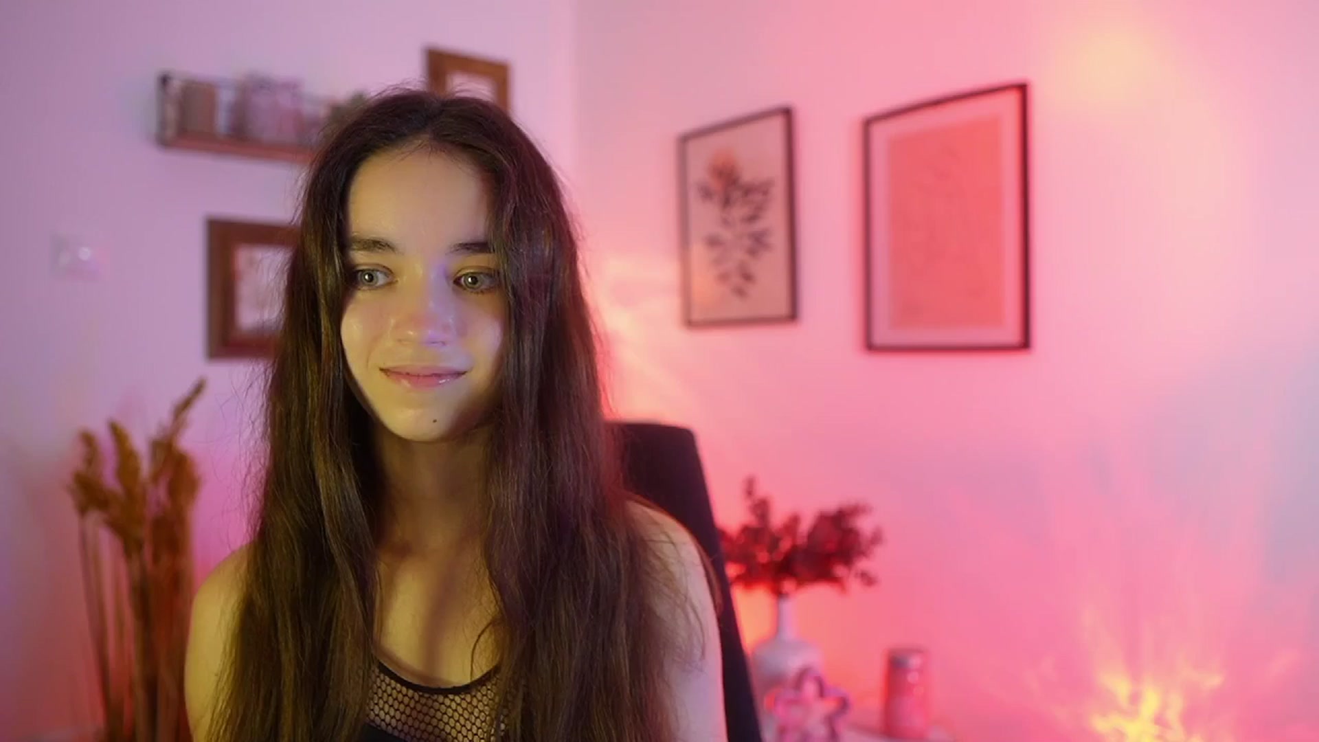 Gallery image thumbnail from Gia_Paige18's myfreecams stream on, 09/14/2025, 13:06 image 15 of 20