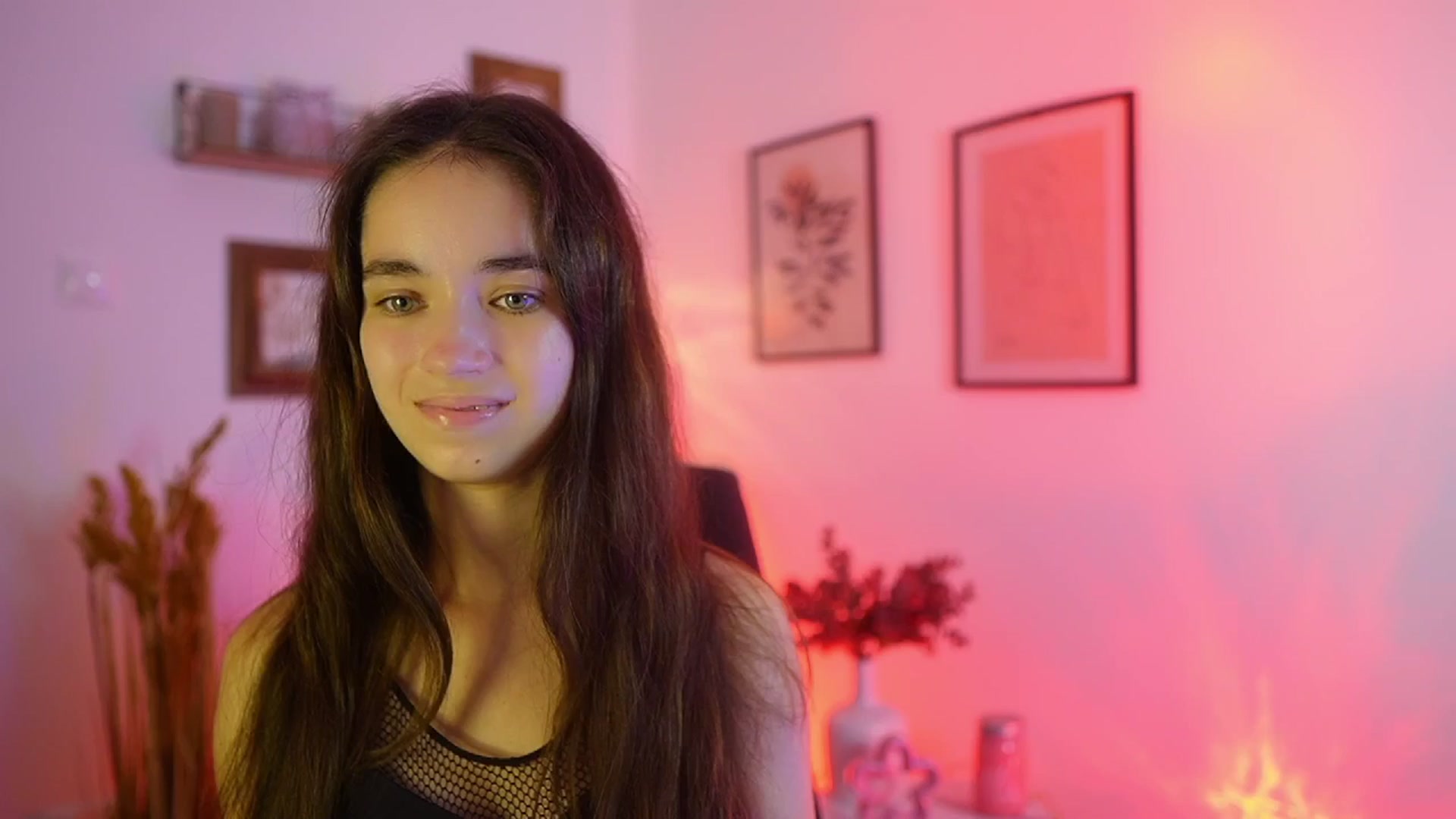 Gallery image thumbnail from Gia_Paige18's myfreecams stream on, 09/14/2025, 13:06 image 4 of 20