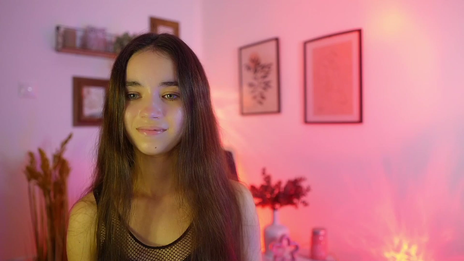 Gallery image thumbnail from Gia_Paige18's myfreecams stream on, 09/14/2025, 14:45 image 2 of 20