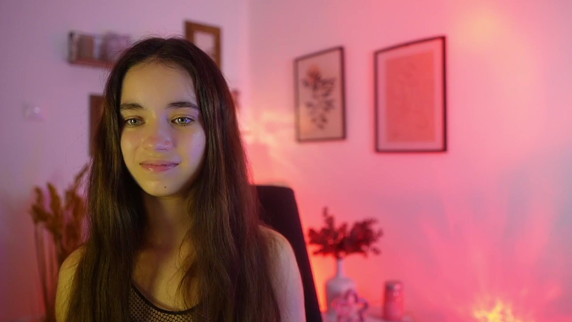 Gallery image thumbnail from Gia_Paige18's myfreecams stream on, 09/14/2025, 15:47 image 12 of 20