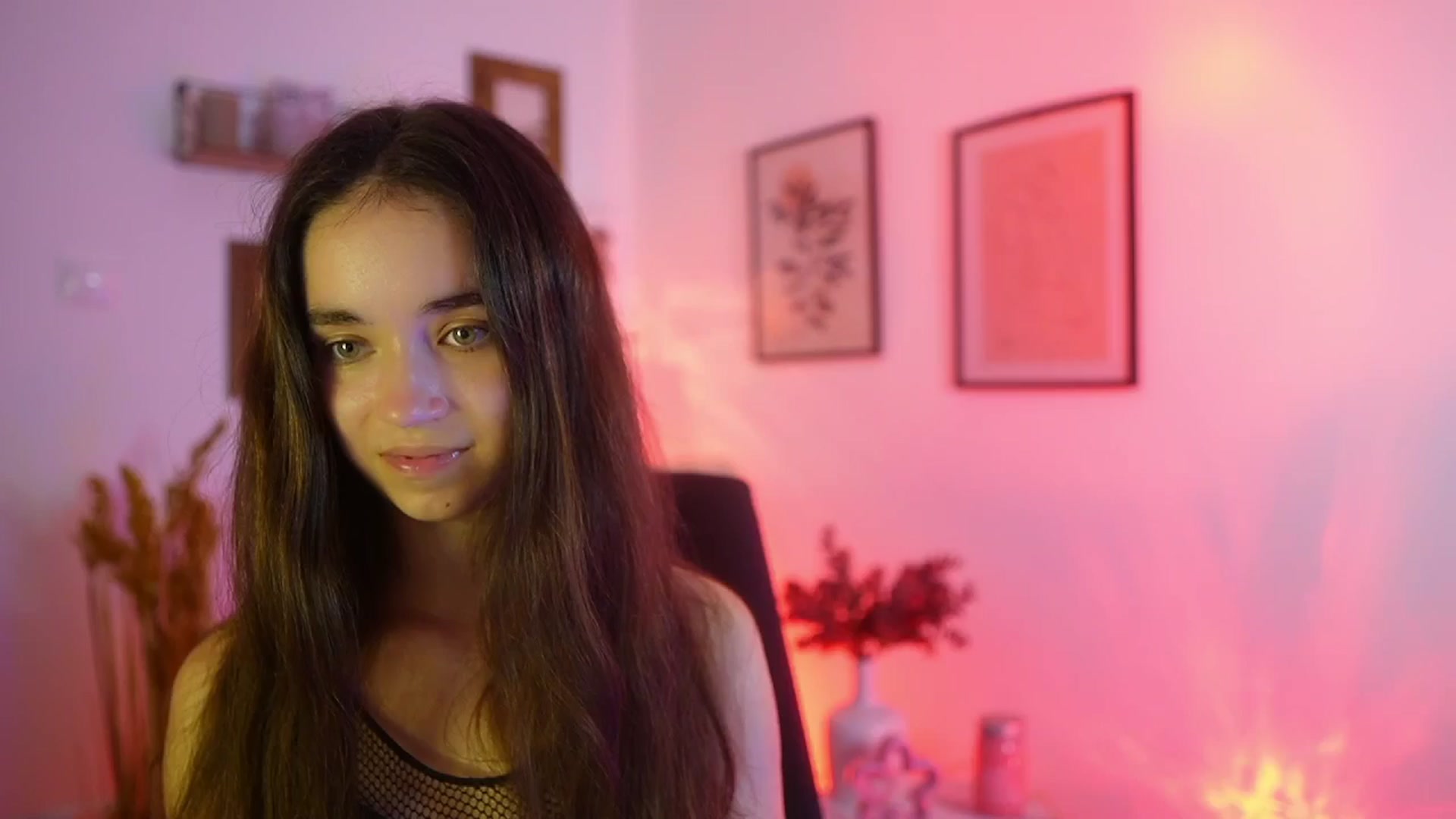 Gallery image thumbnail from Gia_Paige18's myfreecams stream on, 09/14/2025, 15:47 image 10 of 20