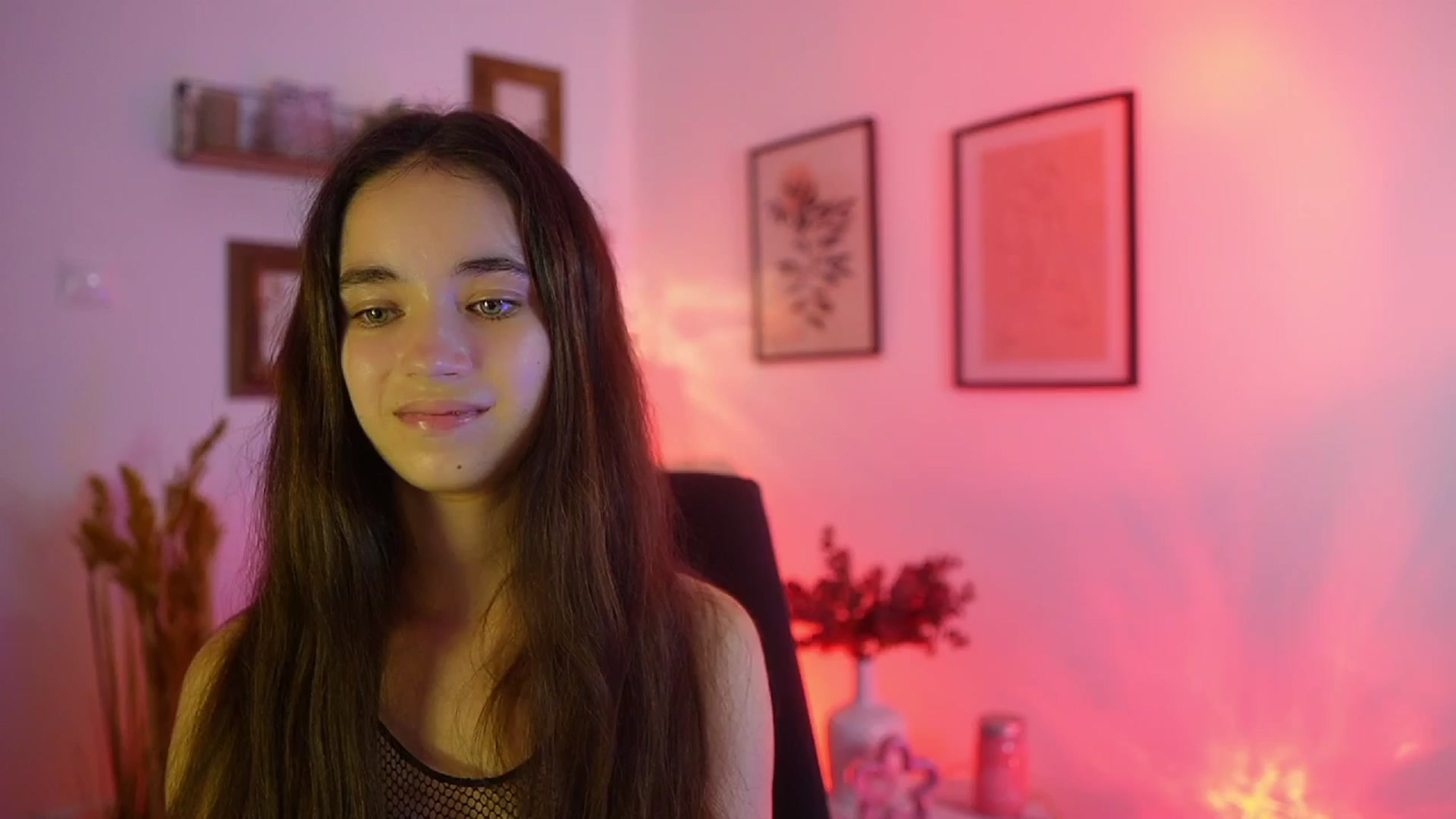Gallery image thumbnail from Gia_Paige18's myfreecams stream on, 09/14/2025, 15:47 image 13 of 20
