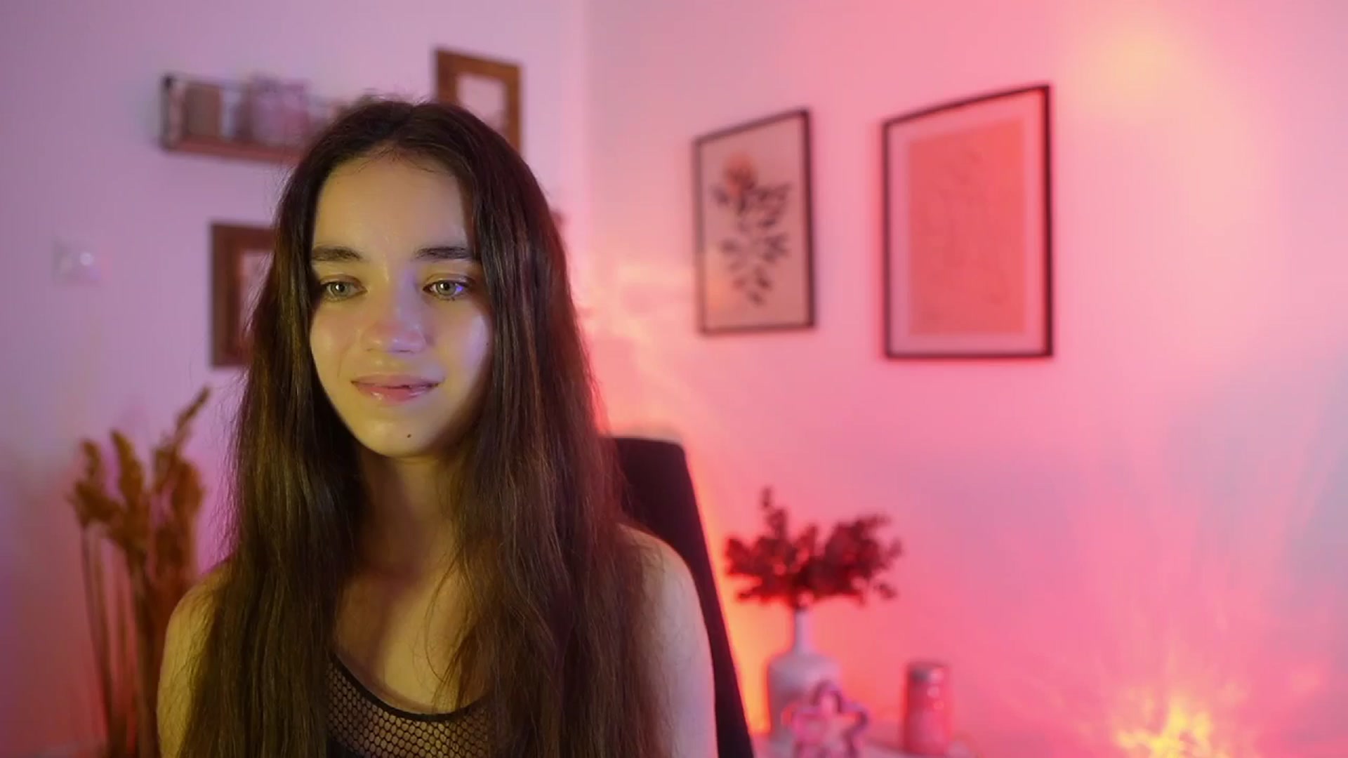 Gallery image thumbnail from Gia_Paige18's myfreecams stream on, 09/14/2025, 15:47 image 17 of 20