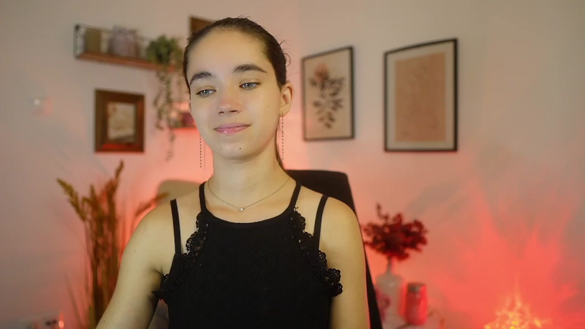 Gallery image thumbnail from Gia_Paige18's myfreecams stream on, 09/18/2025, 15:49 image 4 of 20