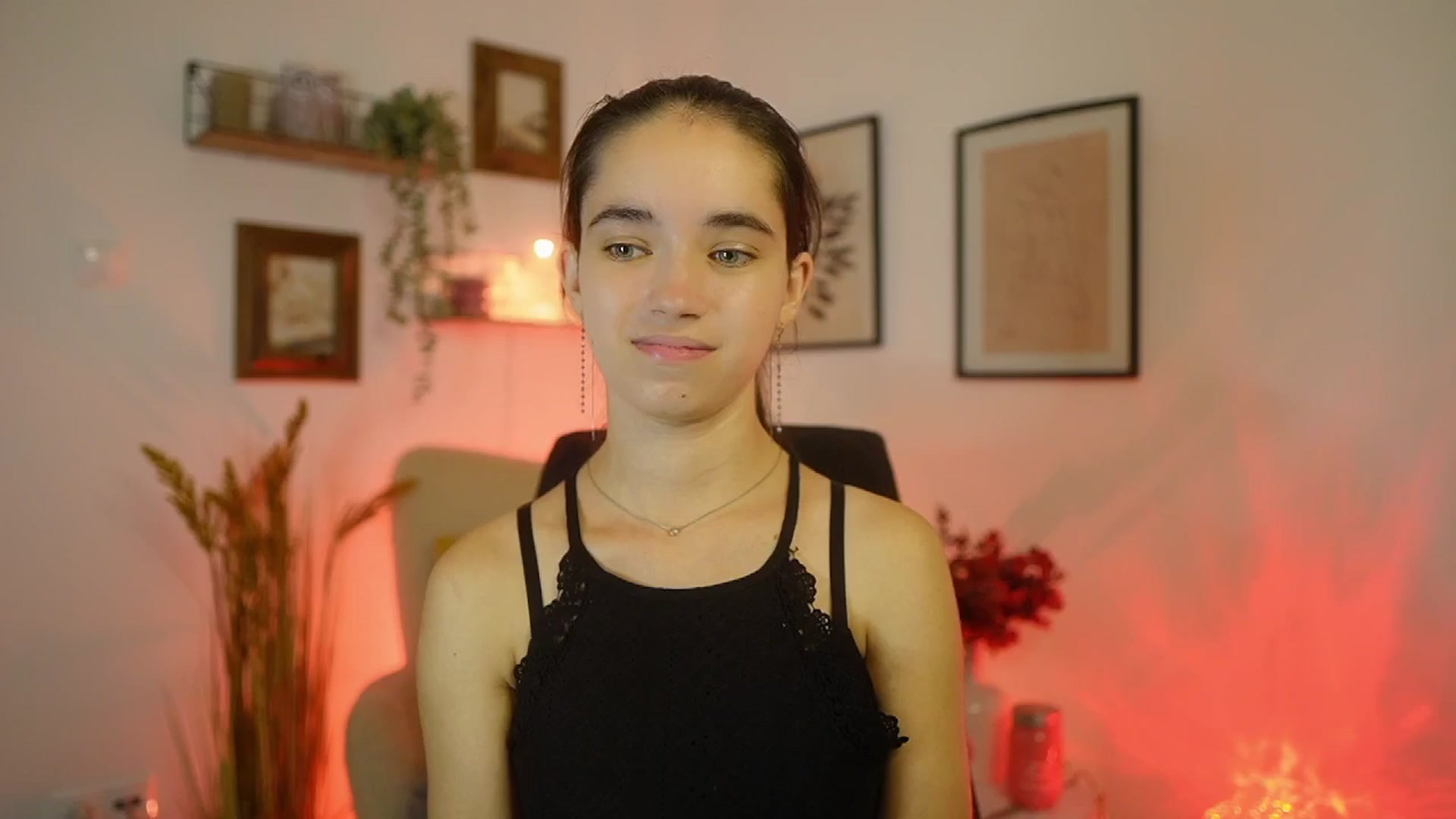 Gallery image thumbnail from Gia_Paige18's myfreecams stream on, 09/18/2025, 17:02 image 5 of 20