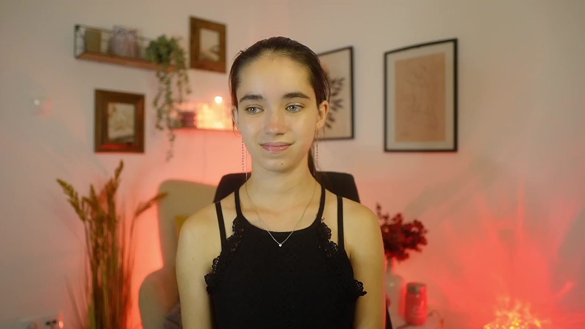 Gallery image thumbnail from Gia_Paige18's myfreecams stream on, 09/18/2025, 17:02 image 7 of 20
