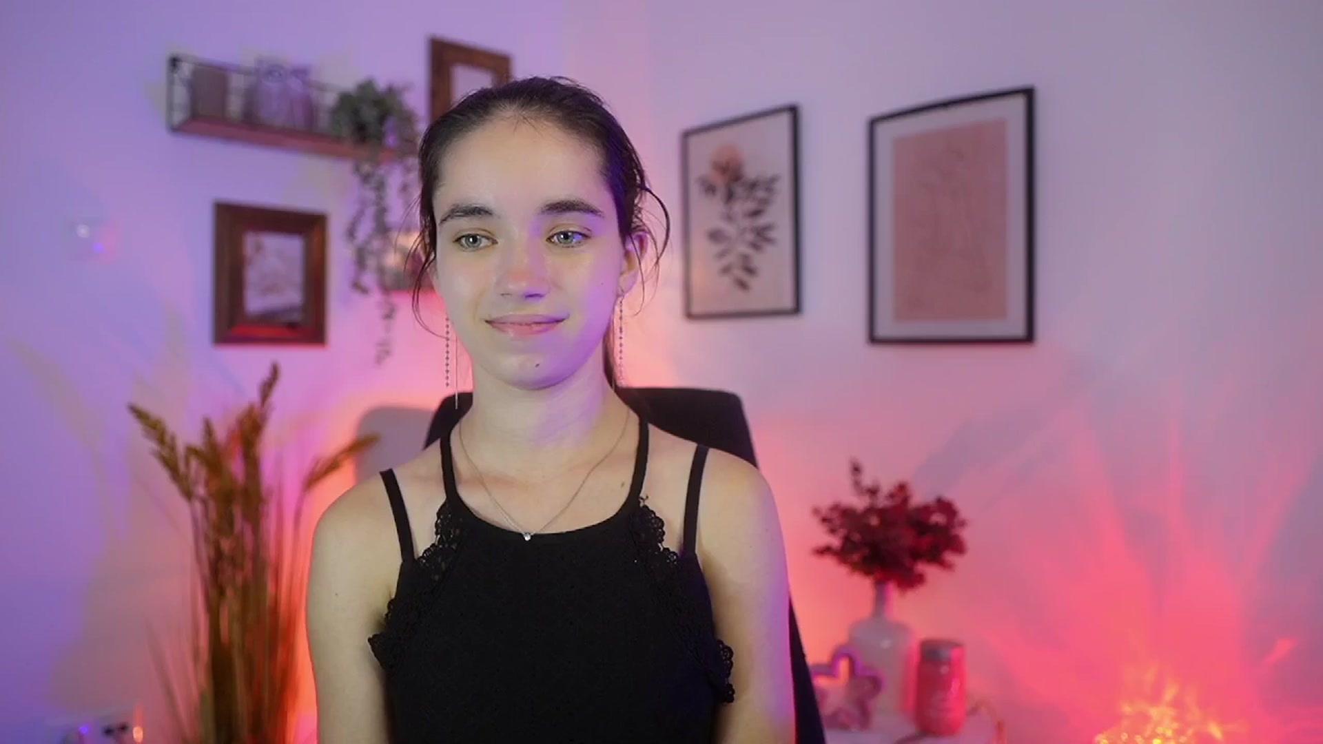Gallery image thumbnail from Gia_Paige18's myfreecams stream on, 09/18/2025, 17:53 image 20 of 20