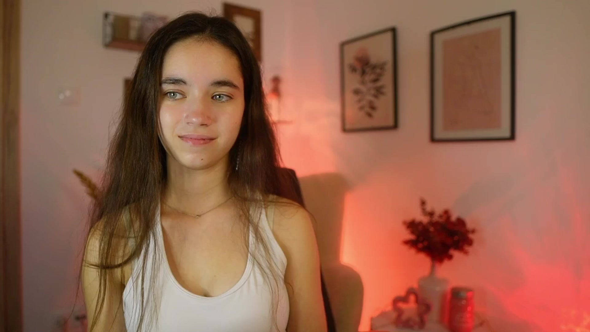 Gallery image thumbnail from Gia_Paige18's myfreecams stream on, 09/20/2025, 14:33 image 6 of 20