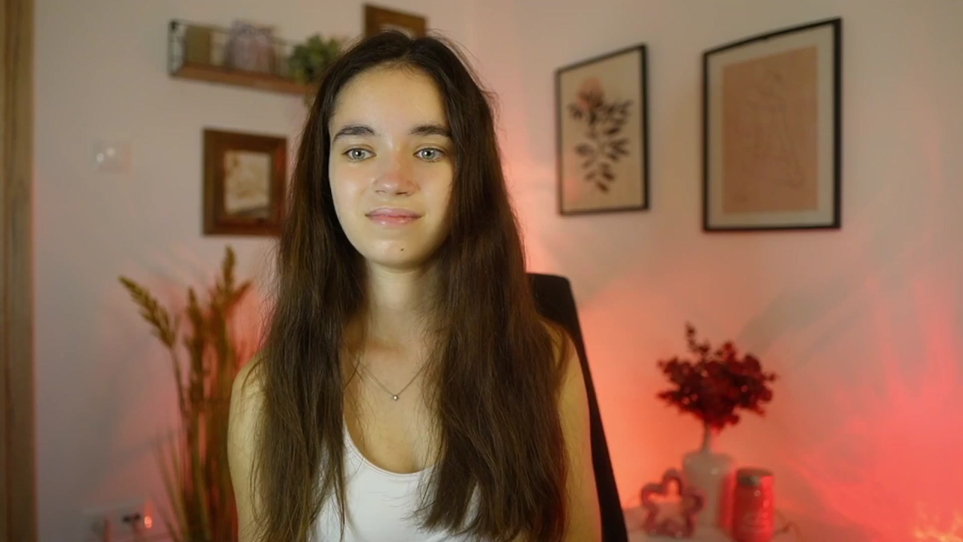 Gallery image thumbnail from Gia_Paige18's myfreecams stream on, 09/20/2025, 17:21 image 7 of 20