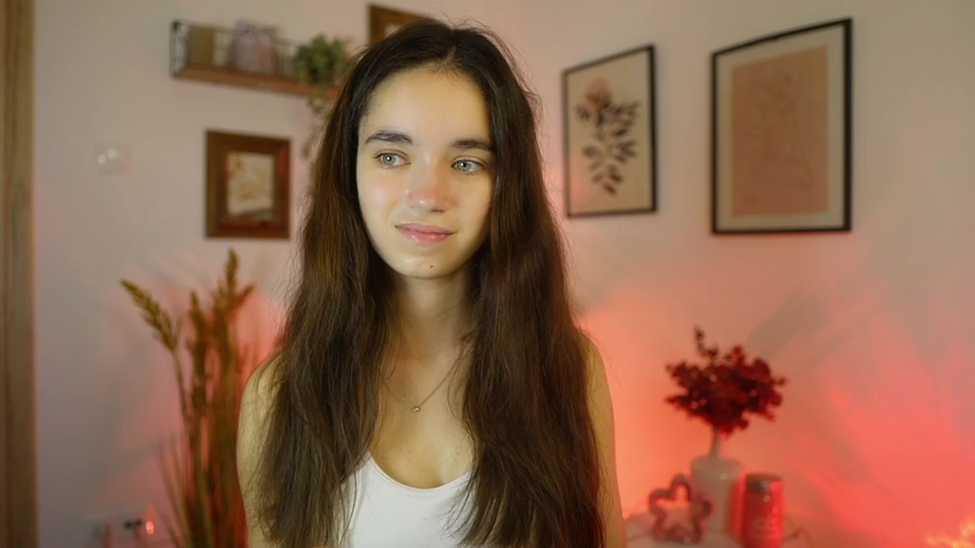 Gallery image thumbnail from Gia_Paige18's myfreecams stream on, 09/20/2025, 17:21 image 5 of 20