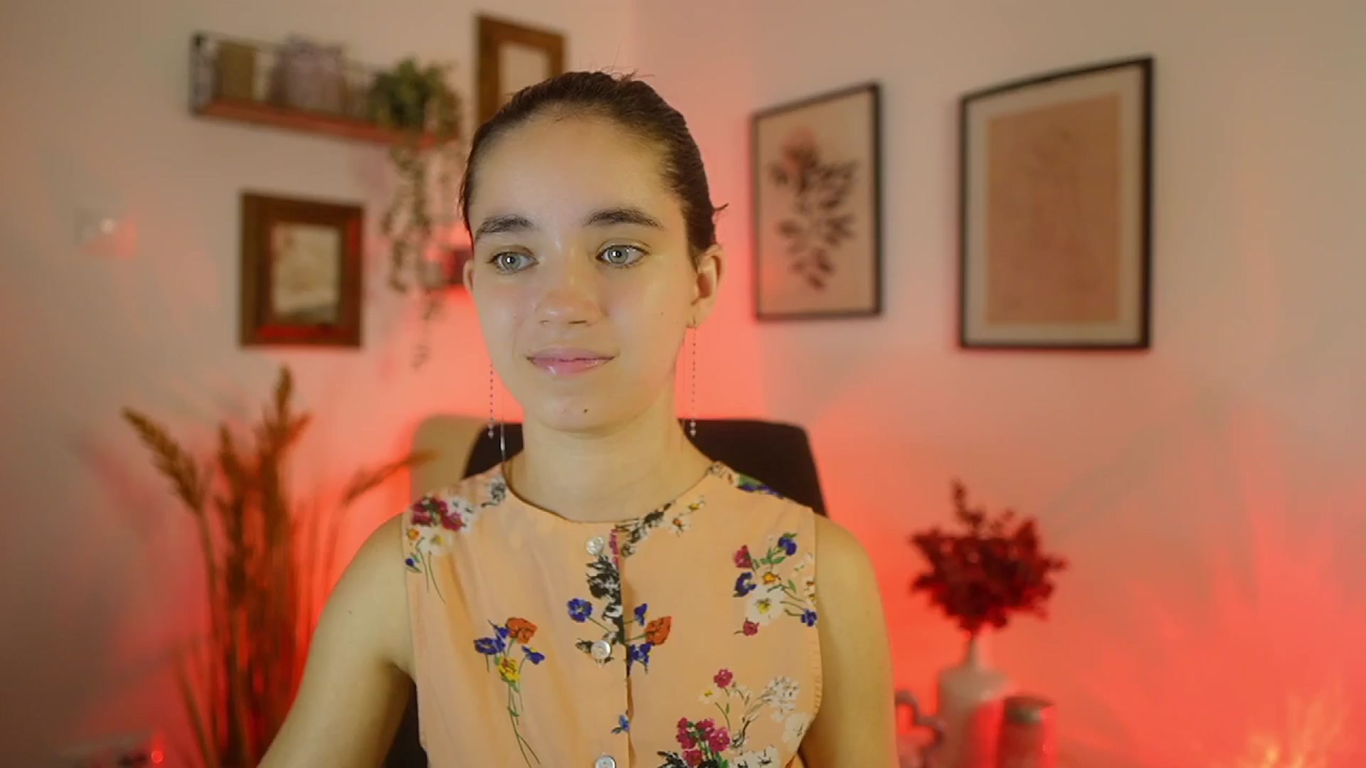 Gallery image thumbnail from Gia_Paige18's myfreecams stream on, 09/23/2025, 17:56 image 1 of 20