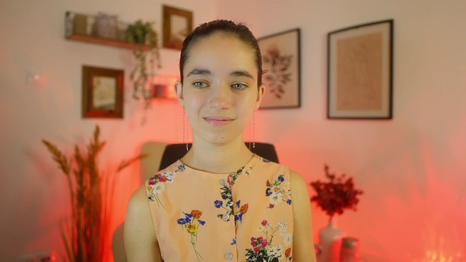 Gallery image thumbnail from Gia_Paige18's myfreecams stream on, 09/23/2025, 17:56 image 6 of 20