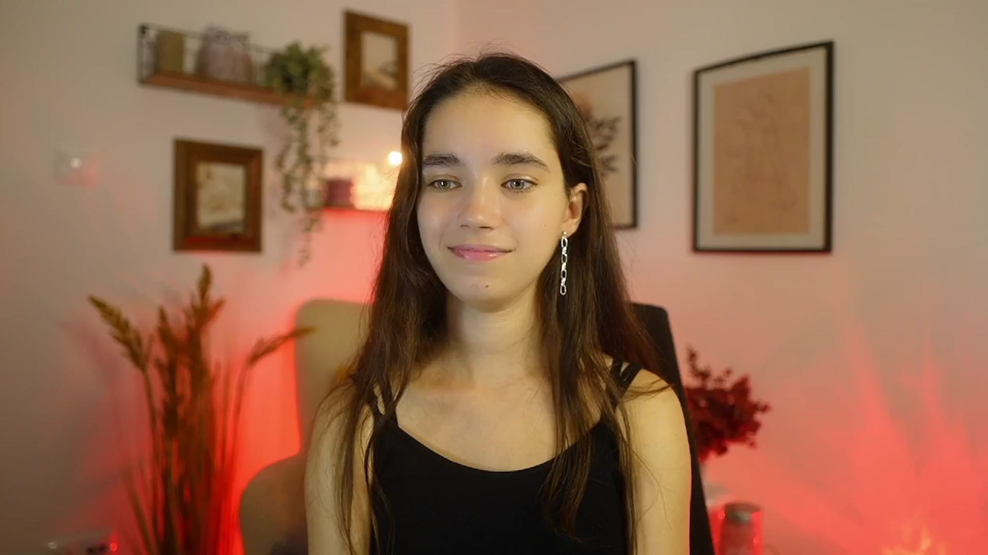 Gallery image thumbnail from Gia_Paige18's myfreecams stream on, 09/25/2025, 16:08 image 13 of 20