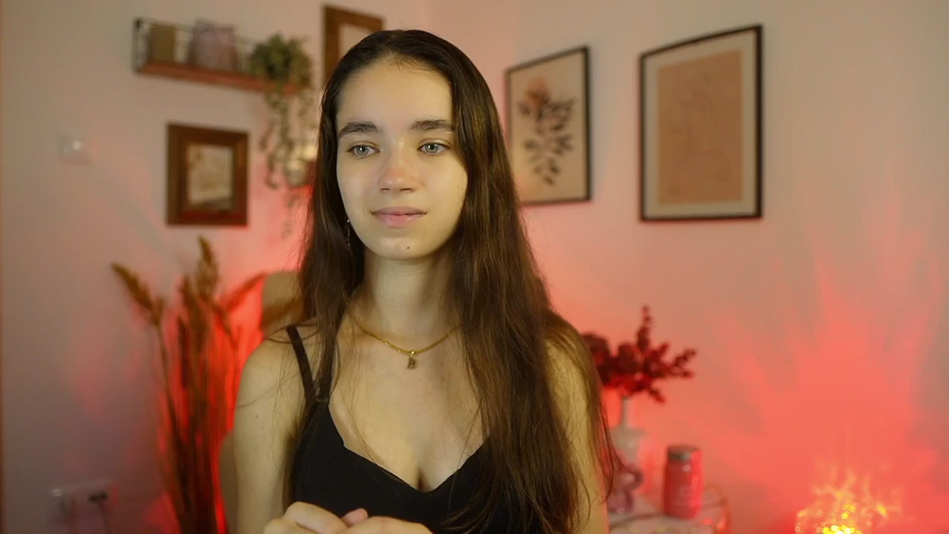 Gallery image thumbnail from Gia_Paige18's myfreecams stream on, 09/28/2025, 08:44 image 5 of 20