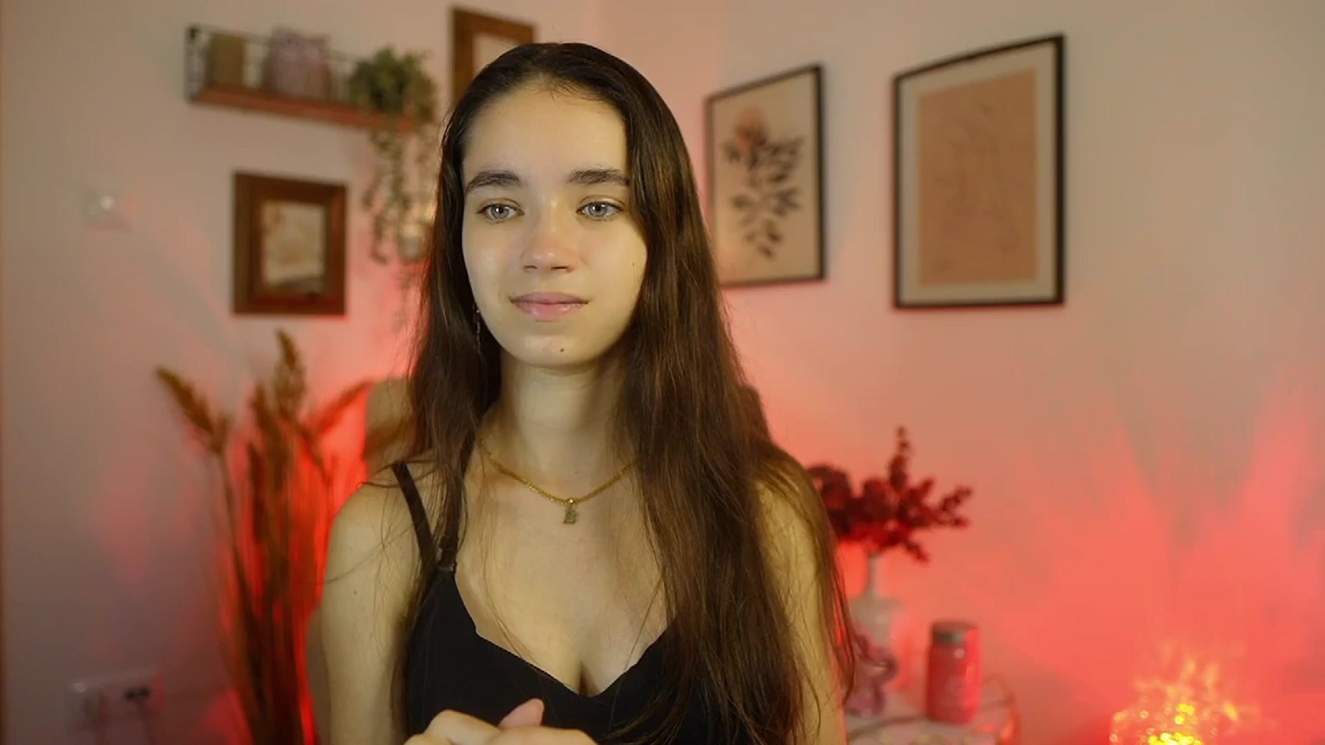 Gallery image thumbnail from Gia_Paige18's myfreecams stream on, 09/28/2025, 08:44 image 6 of 20