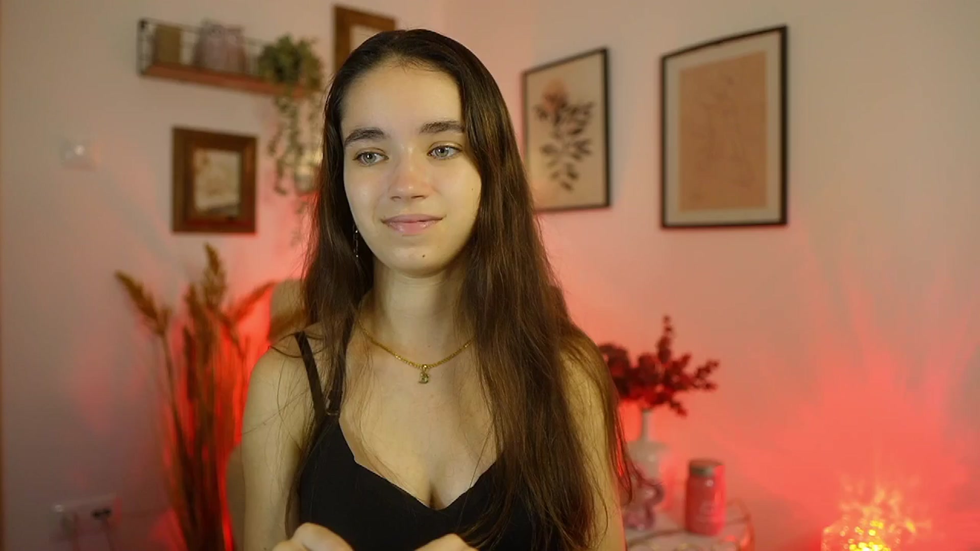 Gallery image thumbnail from Gia_Paige18's myfreecams stream on, 09/28/2025, 08:44 image 10 of 20
