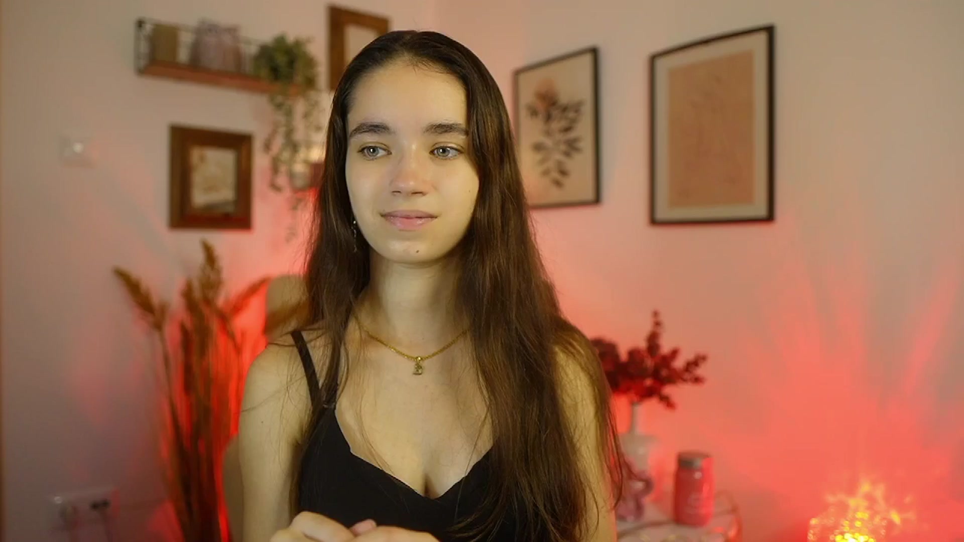 Gallery image thumbnail from Gia_Paige18's myfreecams stream on, 09/28/2025, 08:44 image 4 of 20