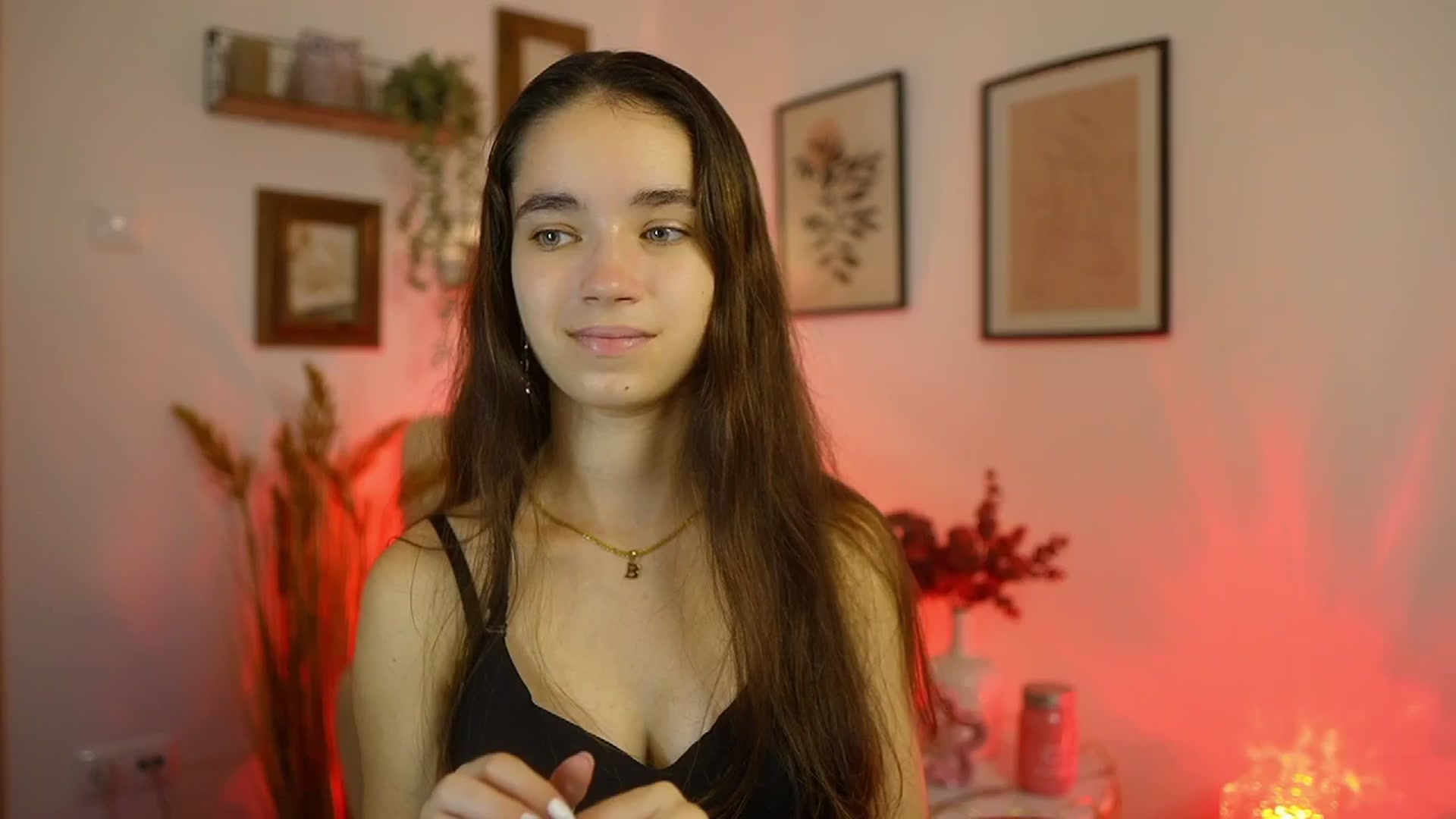 Gallery image thumbnail from Gia_Paige18's myfreecams stream on, 09/28/2025, 08:44 image 19 of 20
