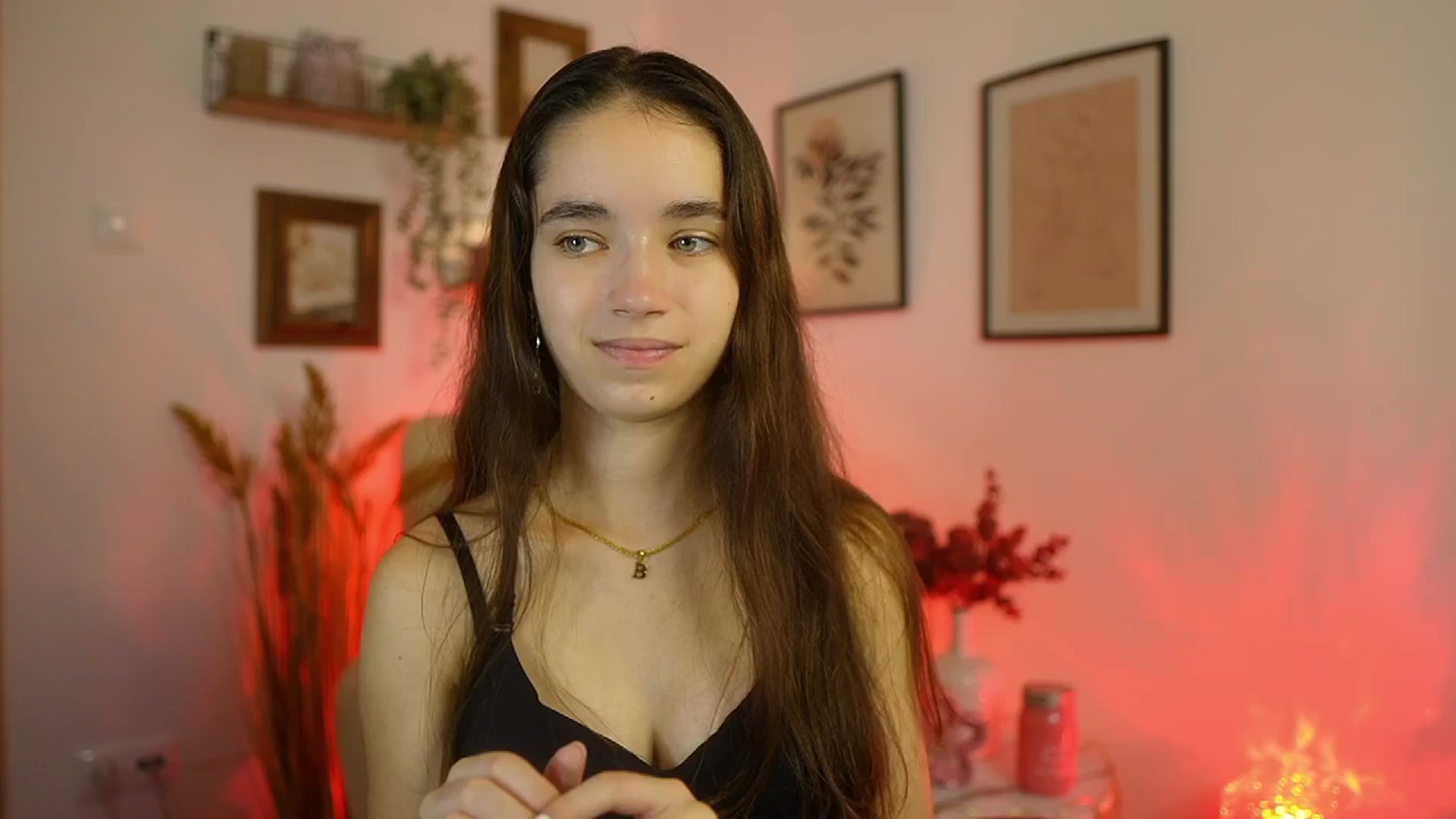Gallery image thumbnail from Gia_Paige18's myfreecams stream on, 09/28/2025, 08:44 image 18 of 20