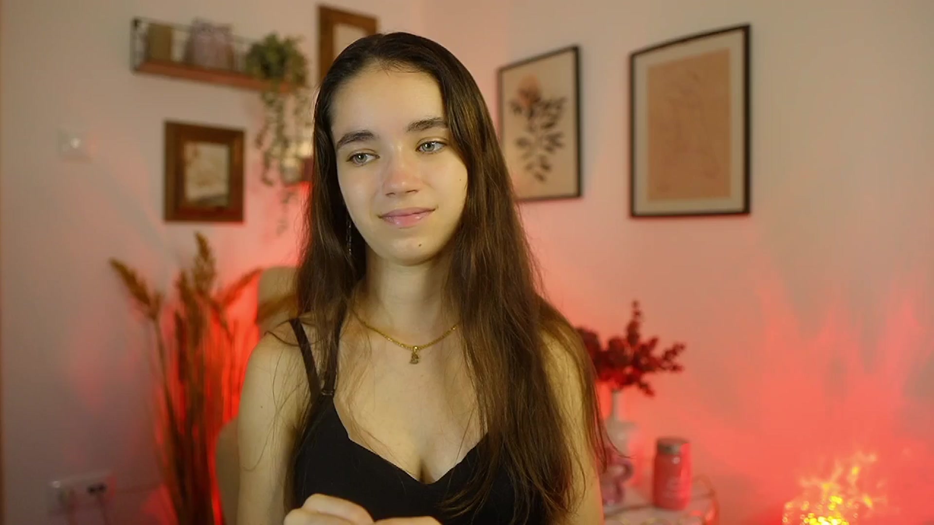 Gallery image thumbnail from Gia_Paige18's myfreecams stream on, 09/28/2025, 08:44 image 12 of 20