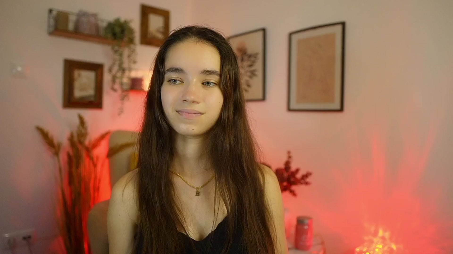 Gallery image thumbnail from Gia_Paige18's myfreecams stream on, 09/28/2025, 10:54 image 13 of 20