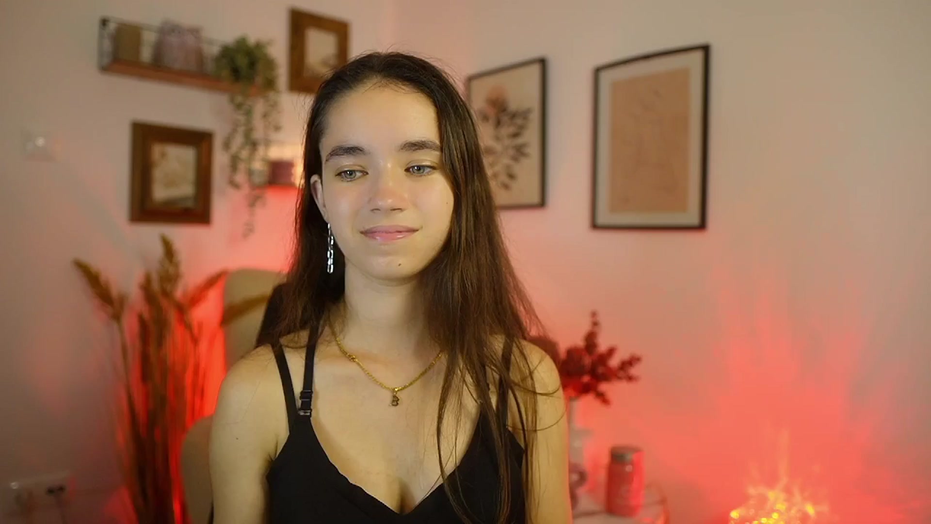 Gallery image thumbnail from Gia_Paige18's myfreecams stream on, 09/28/2025, 17:50 image 19 of 20