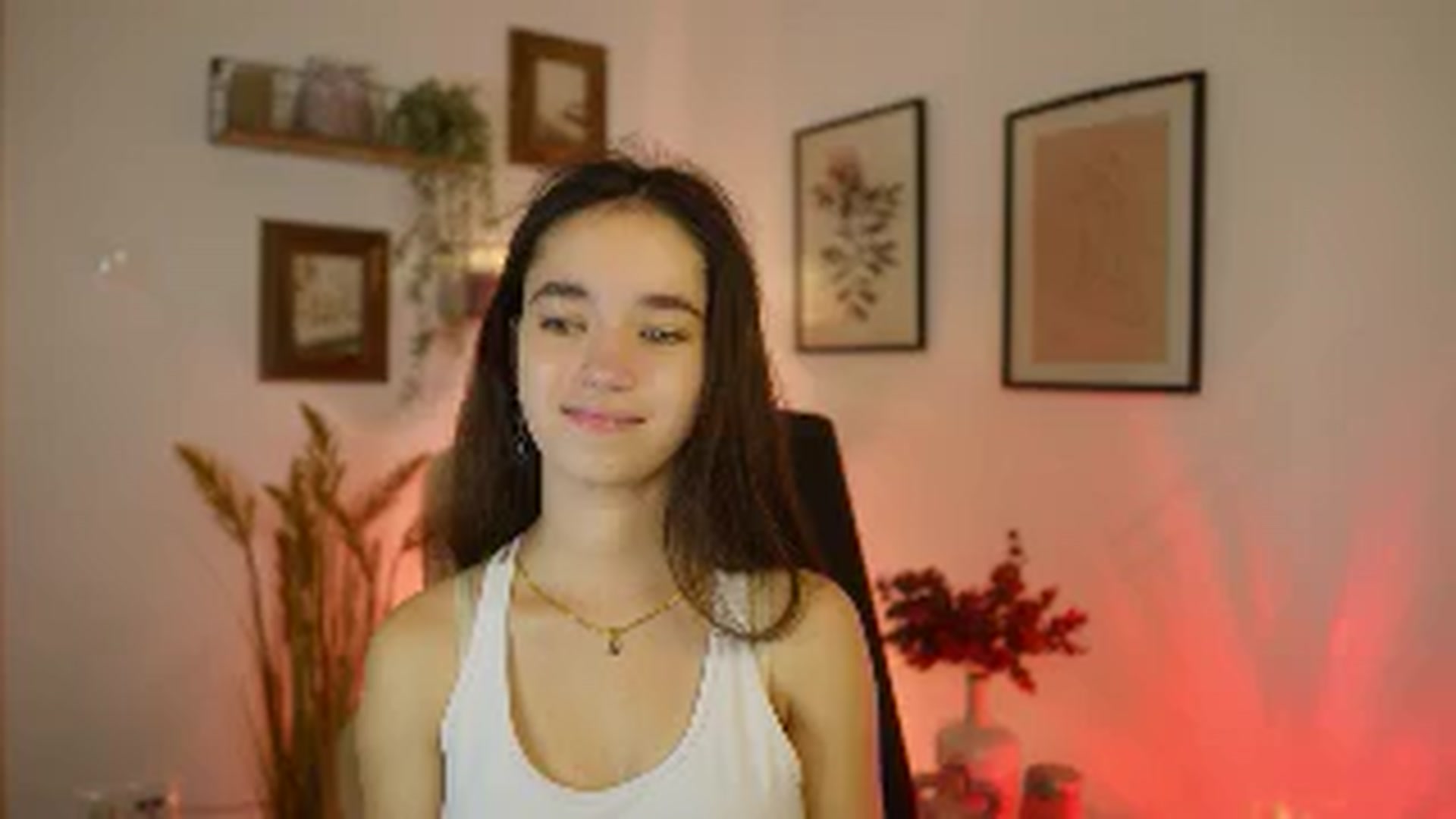Gallery image thumbnail from Gia_Paige18's myfreecams stream on, 10/01/2025, 17:56 image 4 of 20