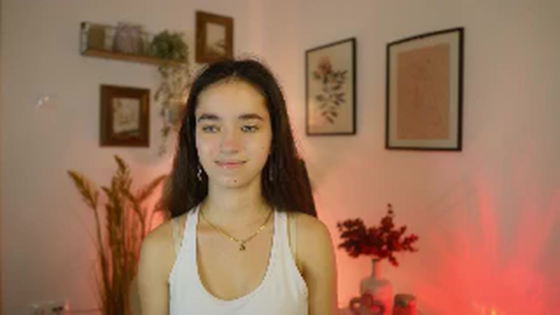 Gallery image thumbnail from Gia_Paige18's myfreecams stream on, 10/01/2025, 17:56 image 15 of 20