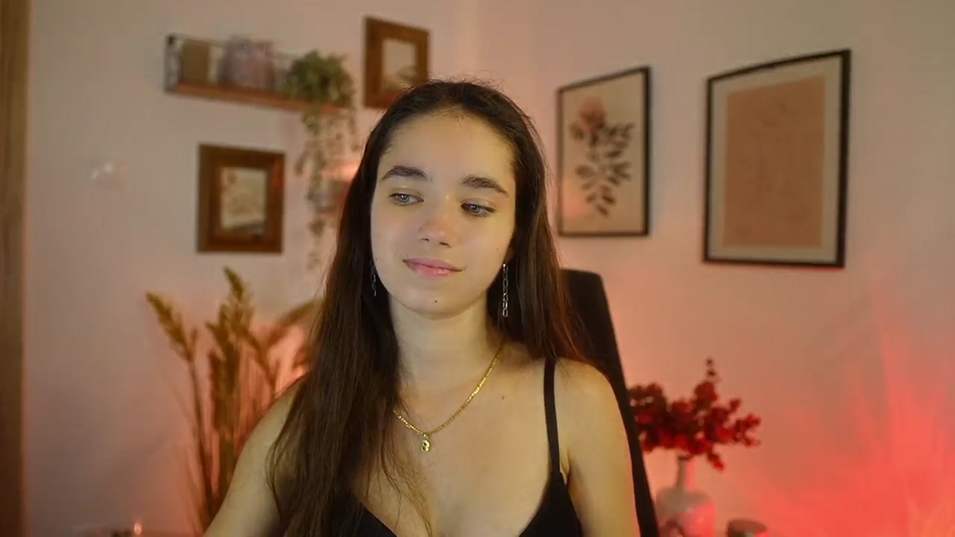 Gallery image thumbnail from Gia_Paige18's myfreecams stream on, 10/03/2025, 17:56 image 5 of 20