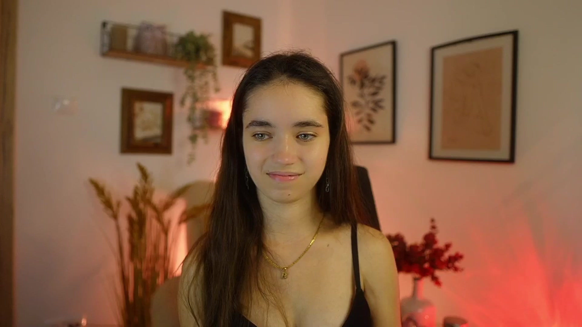 Gallery image thumbnail from Gia_Paige18's myfreecams stream on, 10/03/2025, 17:56 image 6 of 20