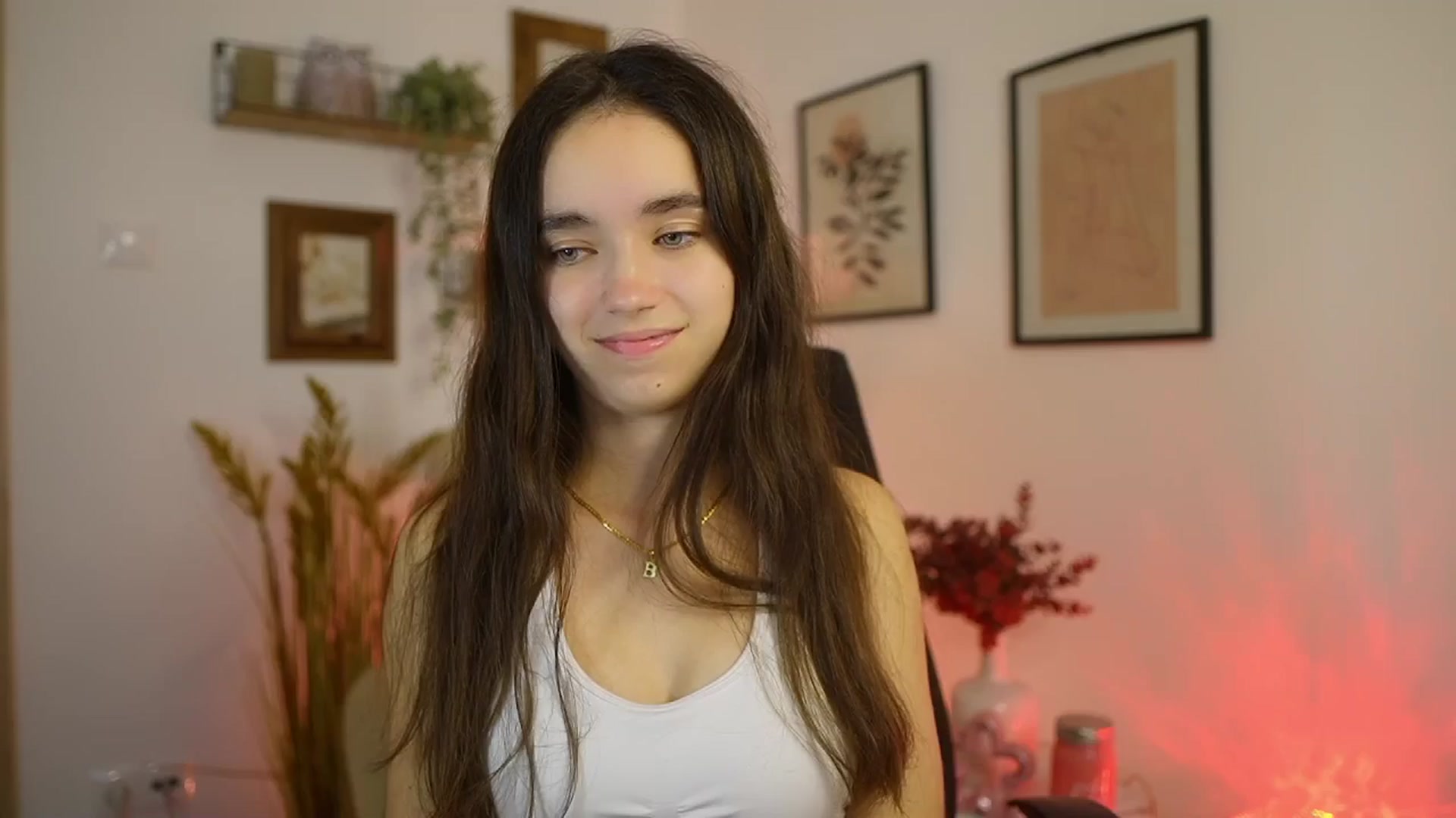Gallery image thumbnail from Gia_Paige18's myfreecams stream on, 10/05/2025, 11:40 image 2 of 20