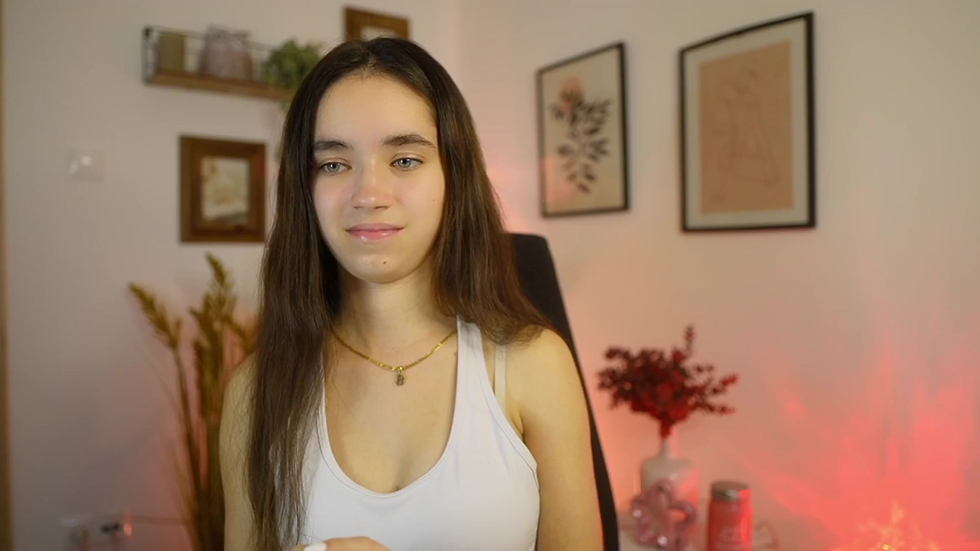 Gallery image thumbnail from Gia_Paige18's myfreecams stream on, 10/05/2025, 13:56 image 12 of 20