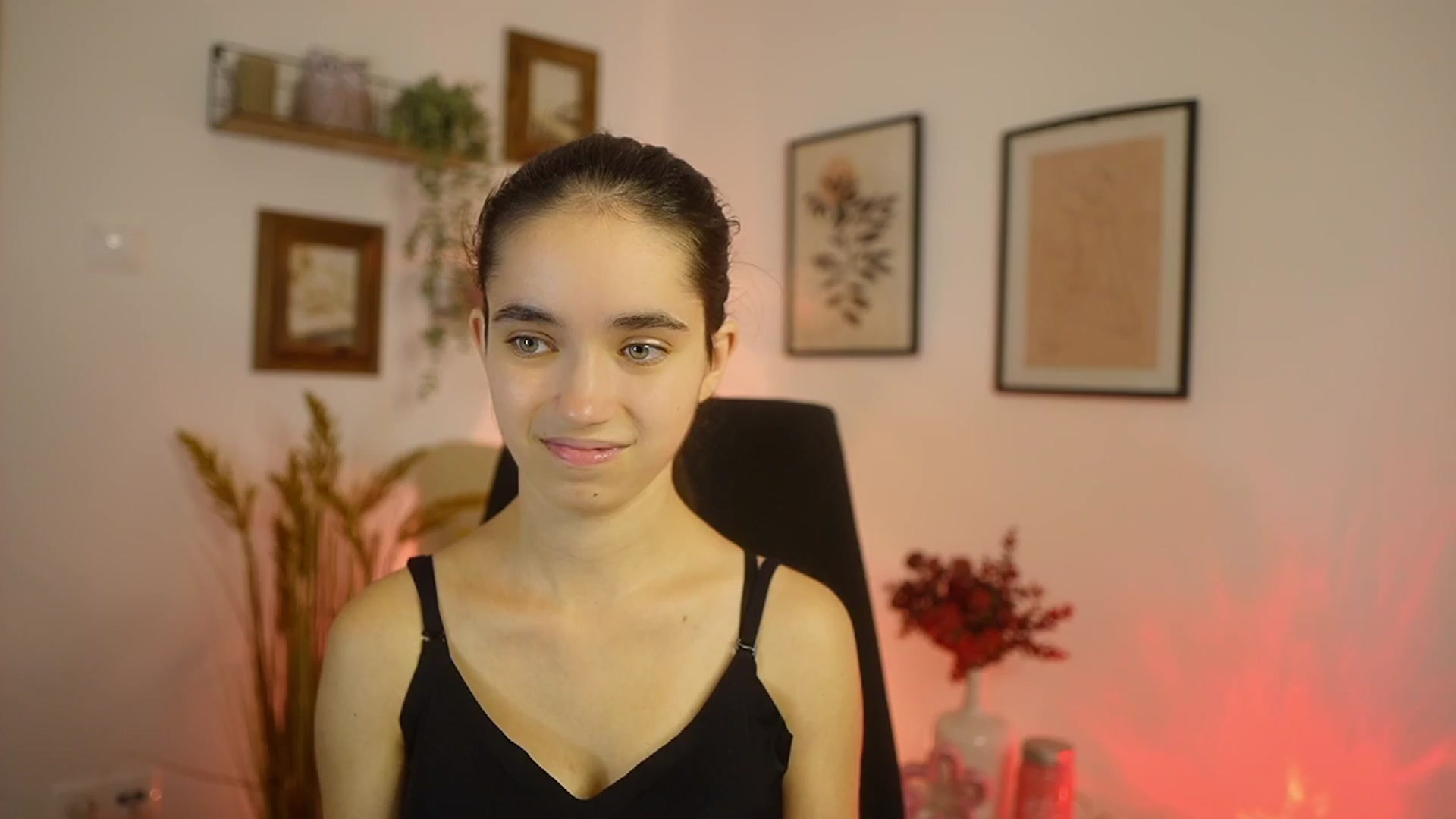 Gallery image thumbnail from Gia_Paige18's myfreecams stream on, 10/09/2025, 17:13 image 20 of 20