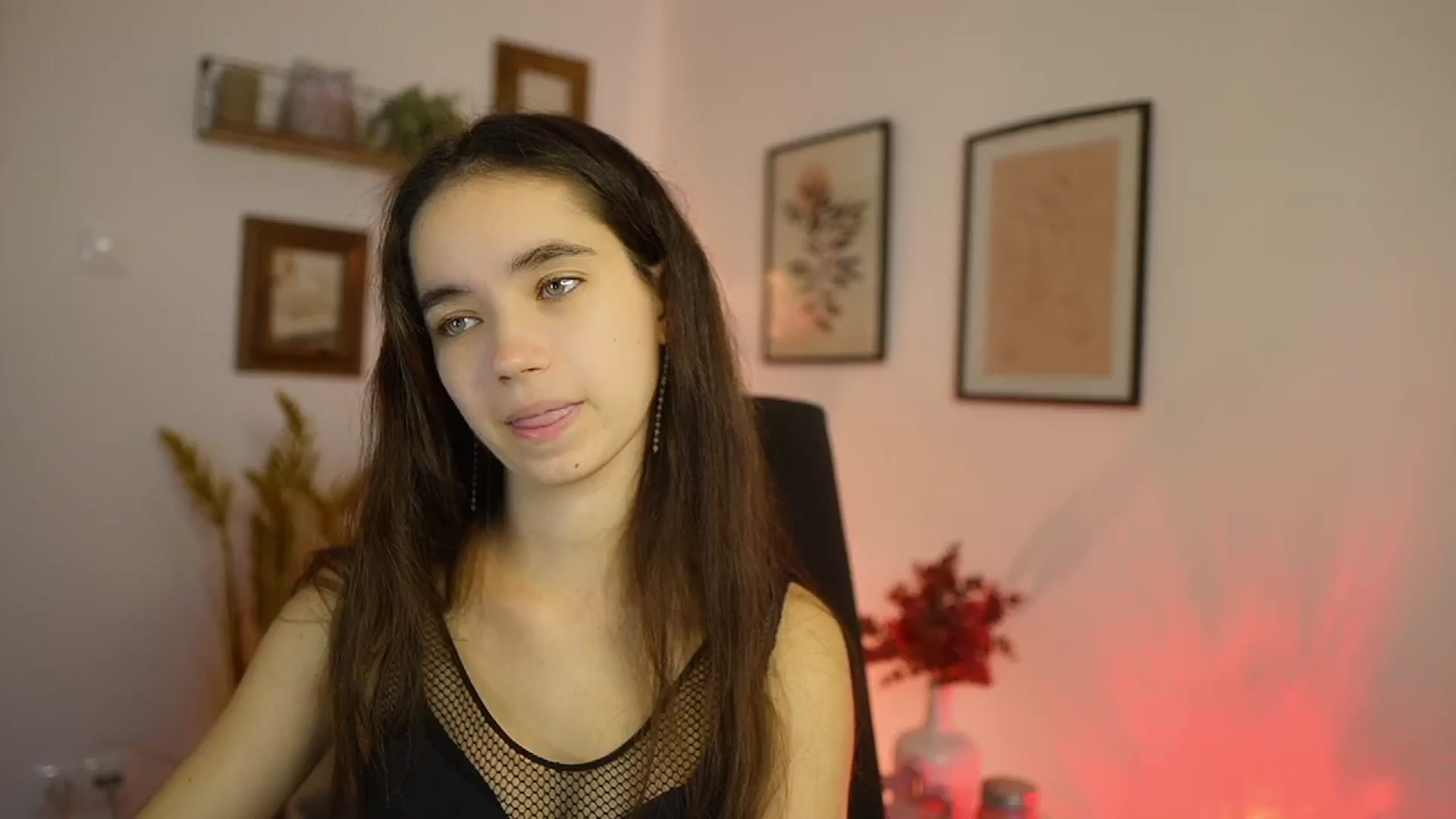 Gallery image thumbnail from Gia_Paige18's myfreecams stream on, 10/10/2025, 11:14 image 18 of 20