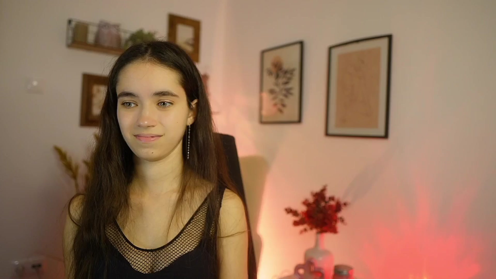 Gallery image thumbnail from Gia_Paige18's myfreecams stream on, 10/10/2025, 12:48 image 9 of 20