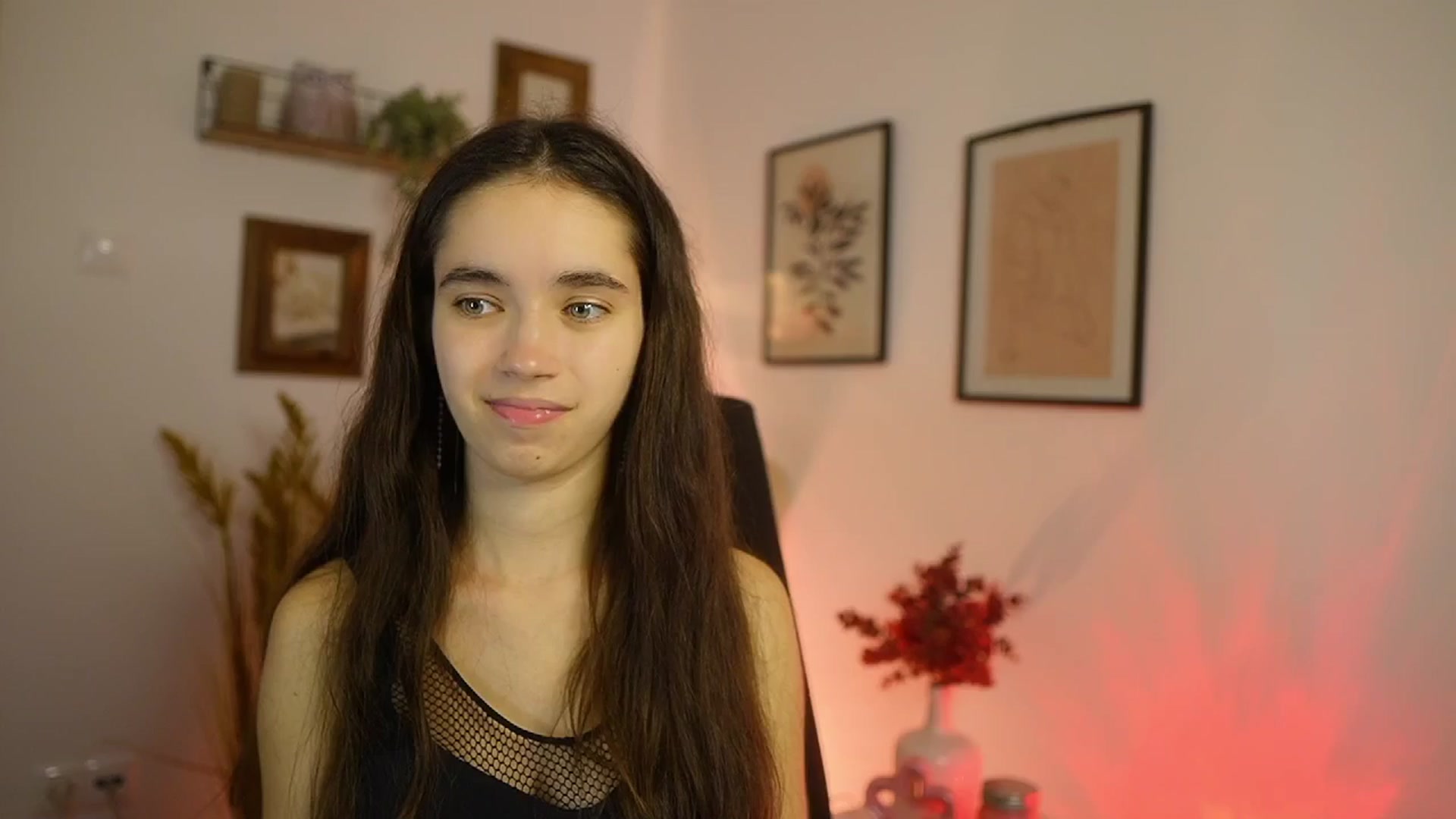 Gallery image thumbnail from Gia_Paige18's myfreecams stream on, 10/10/2025, 16:39 image 9 of 20