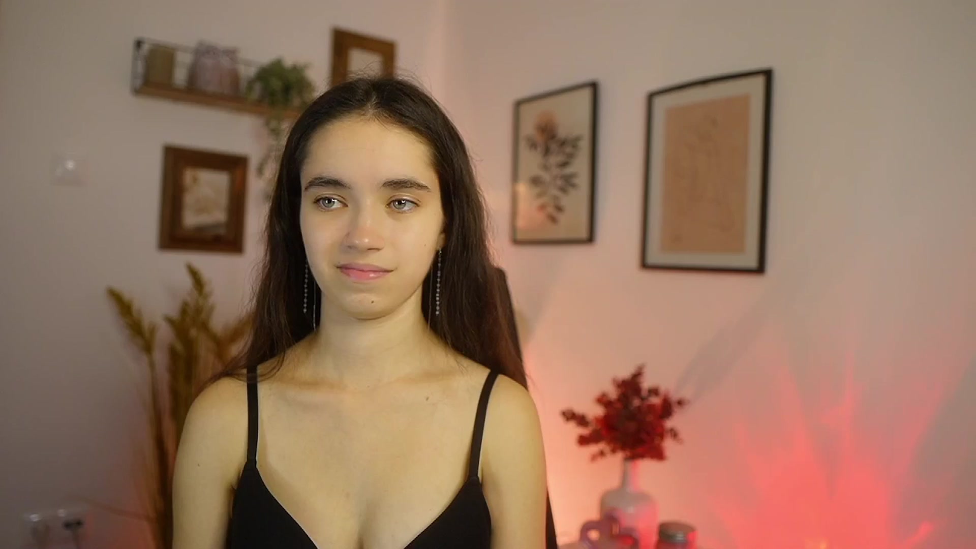 Gallery image thumbnail from Gia_Paige18's myfreecams stream on, 10/10/2025, 16:39 image 5 of 20