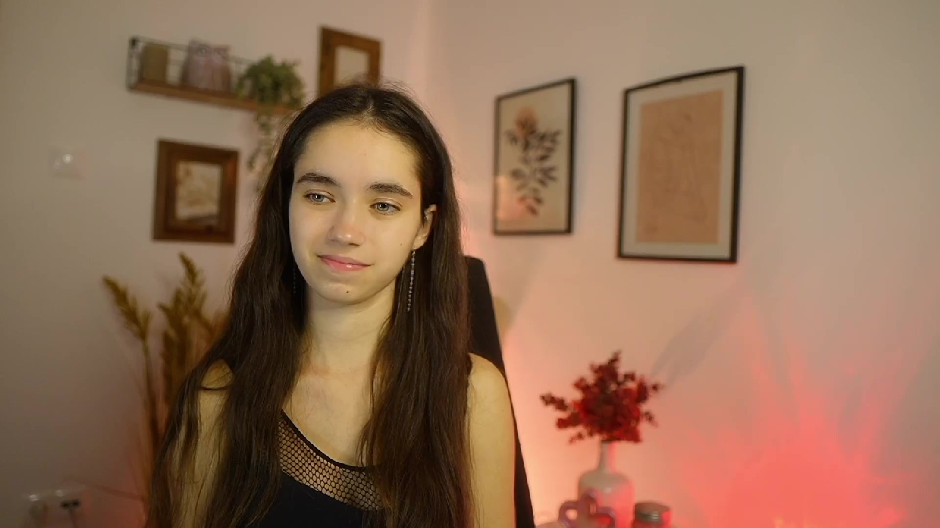 Gallery image thumbnail from Gia_Paige18's myfreecams stream on, 10/10/2025, 16:39 image 10 of 20