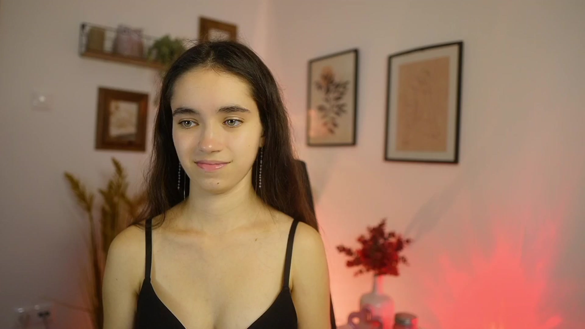 Gallery image thumbnail from Gia_Paige18's myfreecams stream on, 10/10/2025, 16:39 image 4 of 20