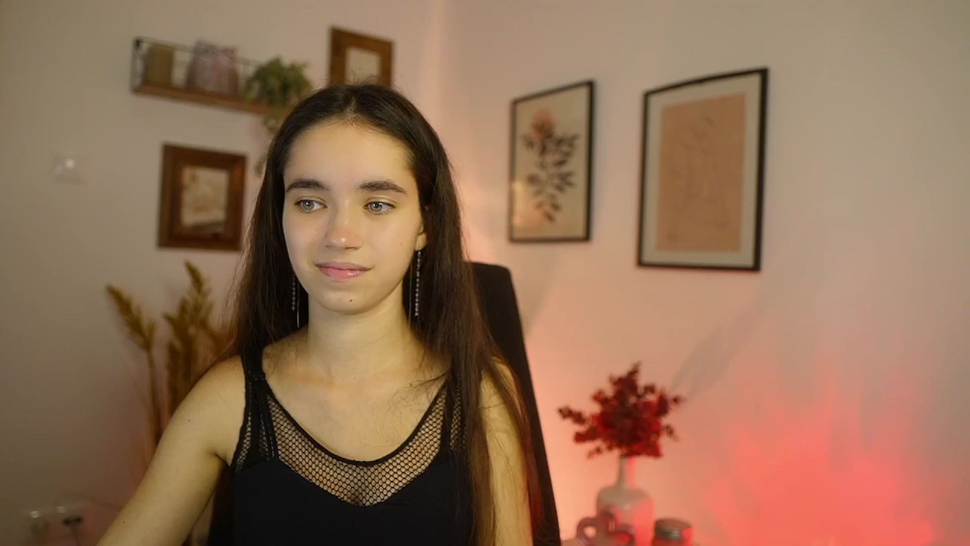 Gallery image thumbnail from Gia_Paige18's myfreecams stream on, 10/10/2025, 17:18 image 3 of 20