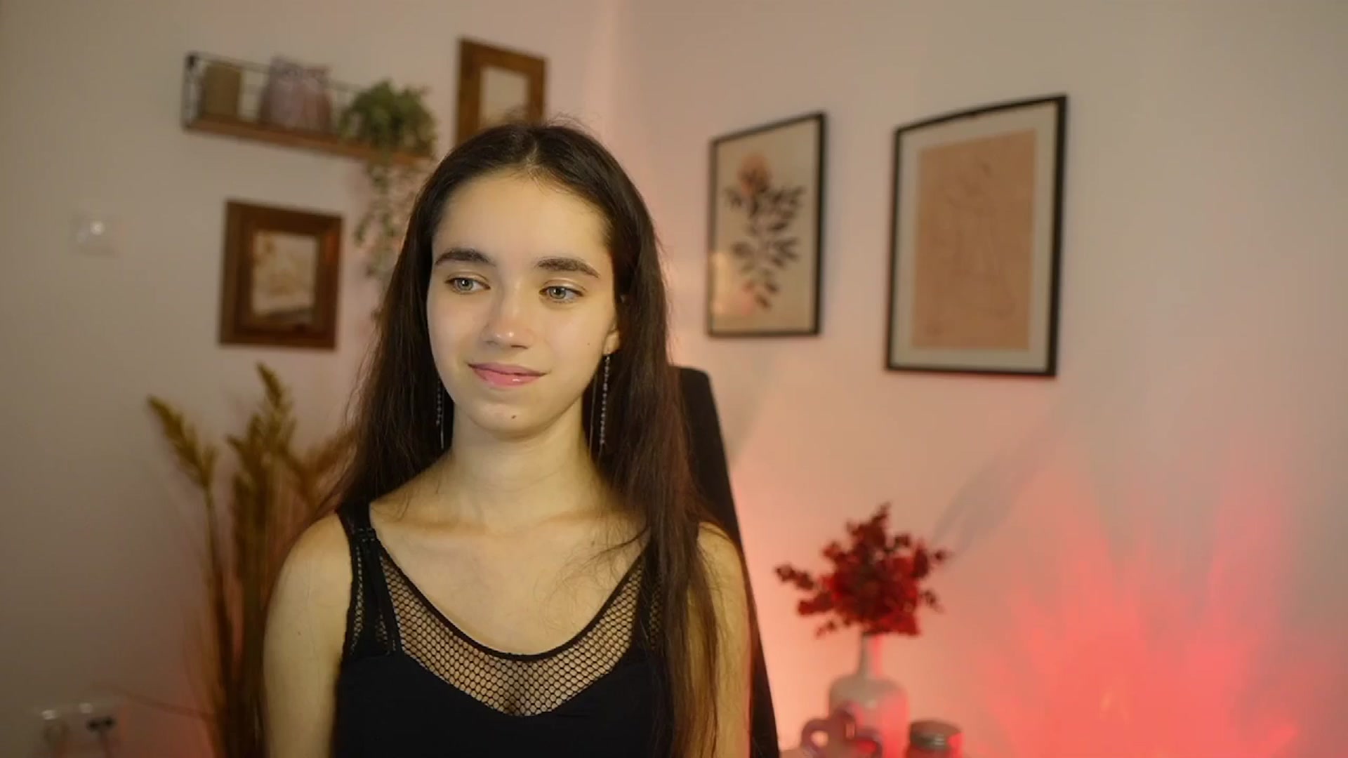 Gallery image thumbnail from Gia_Paige18's myfreecams stream on, 10/10/2025, 17:18 image 5 of 20