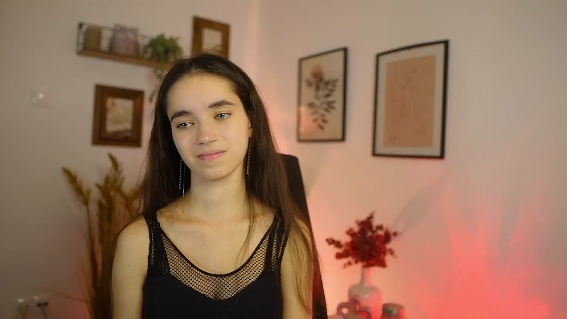 Gallery image thumbnail from Gia_Paige18's myfreecams stream on, 10/10/2025, 17:18 image 1 of 20